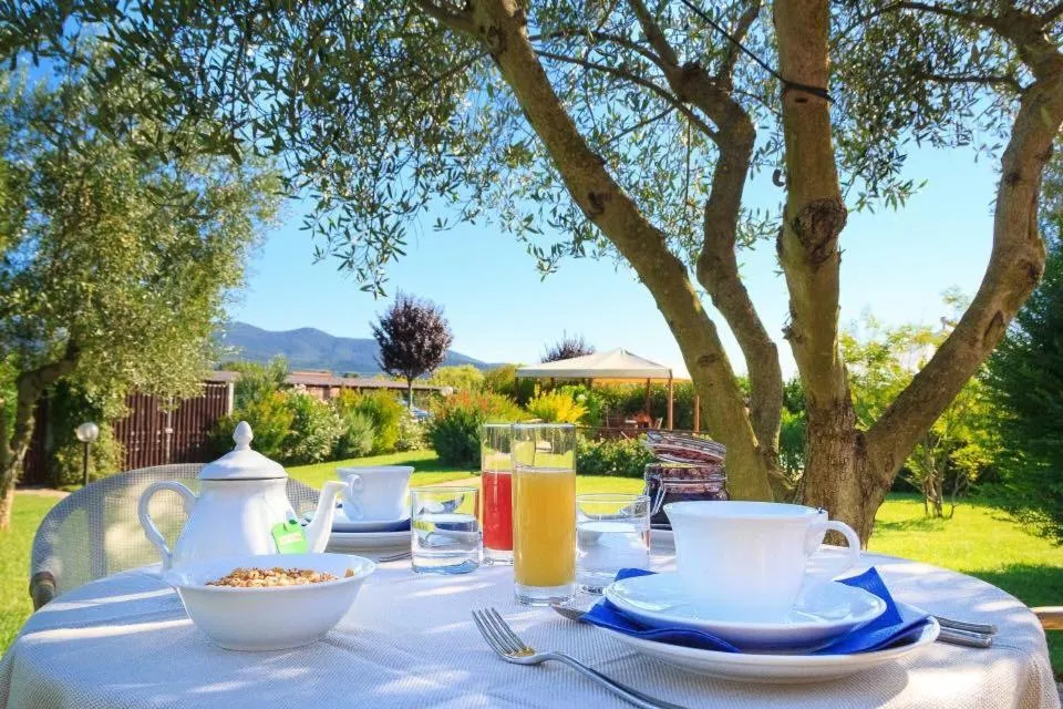 Buffet breakfast in Agriturismo - B&B L'Acquacotta