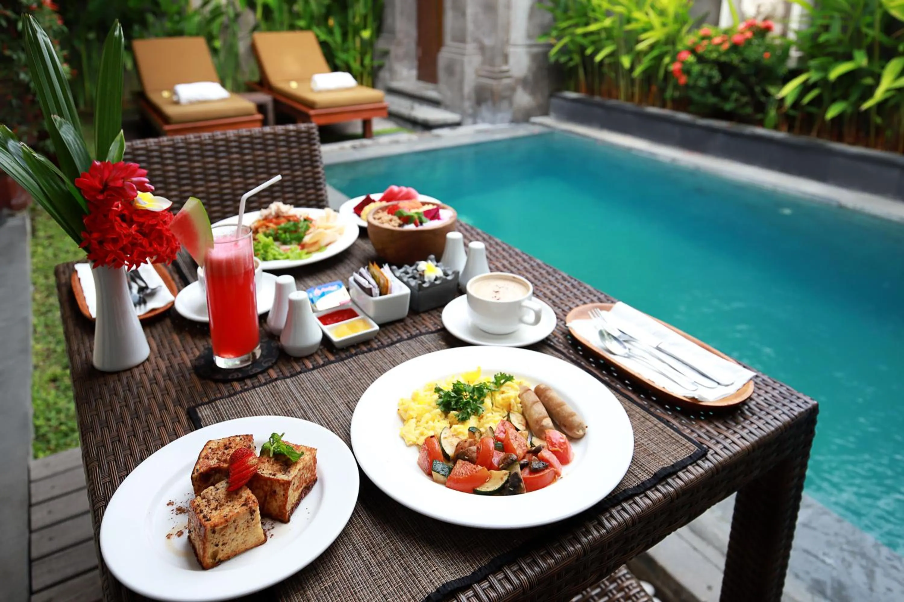 Food and drinks in Nyuh Bali Villas