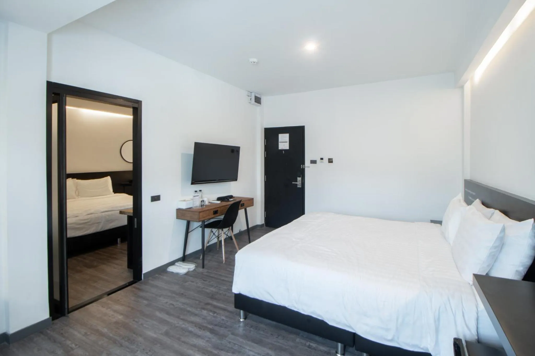 TV and multimedia, Bed in The Nimman Hotel - SHA Plus