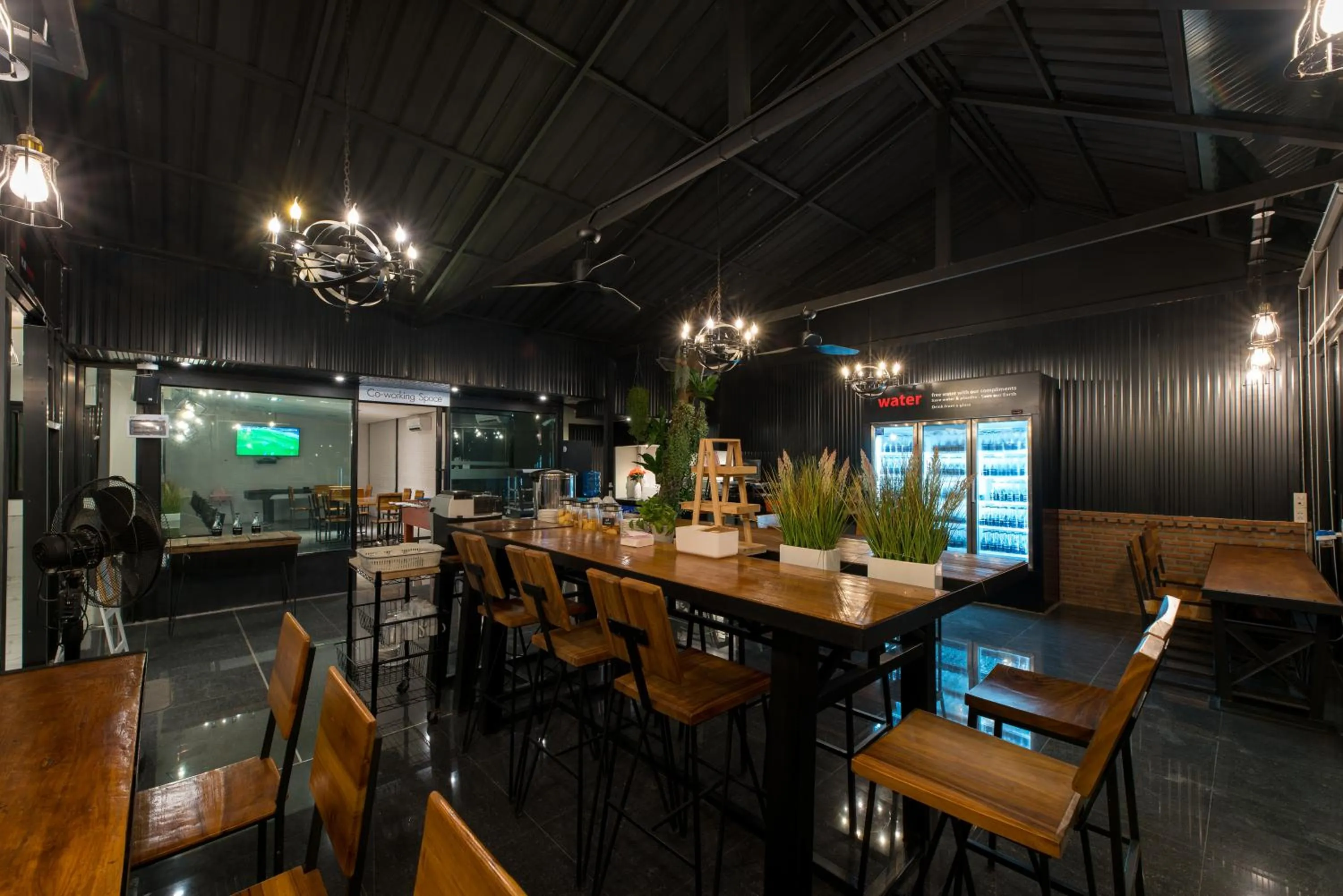 Restaurant/places to eat in The Nimman Hotel - SHA Plus