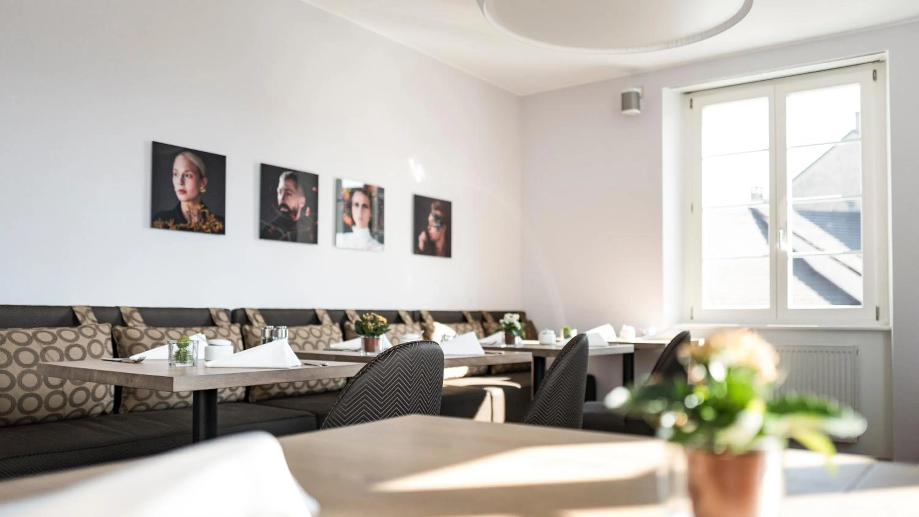 Restaurant/places to eat in BASE II - Das Bed & Breakfast bei Basel (Lörrach)