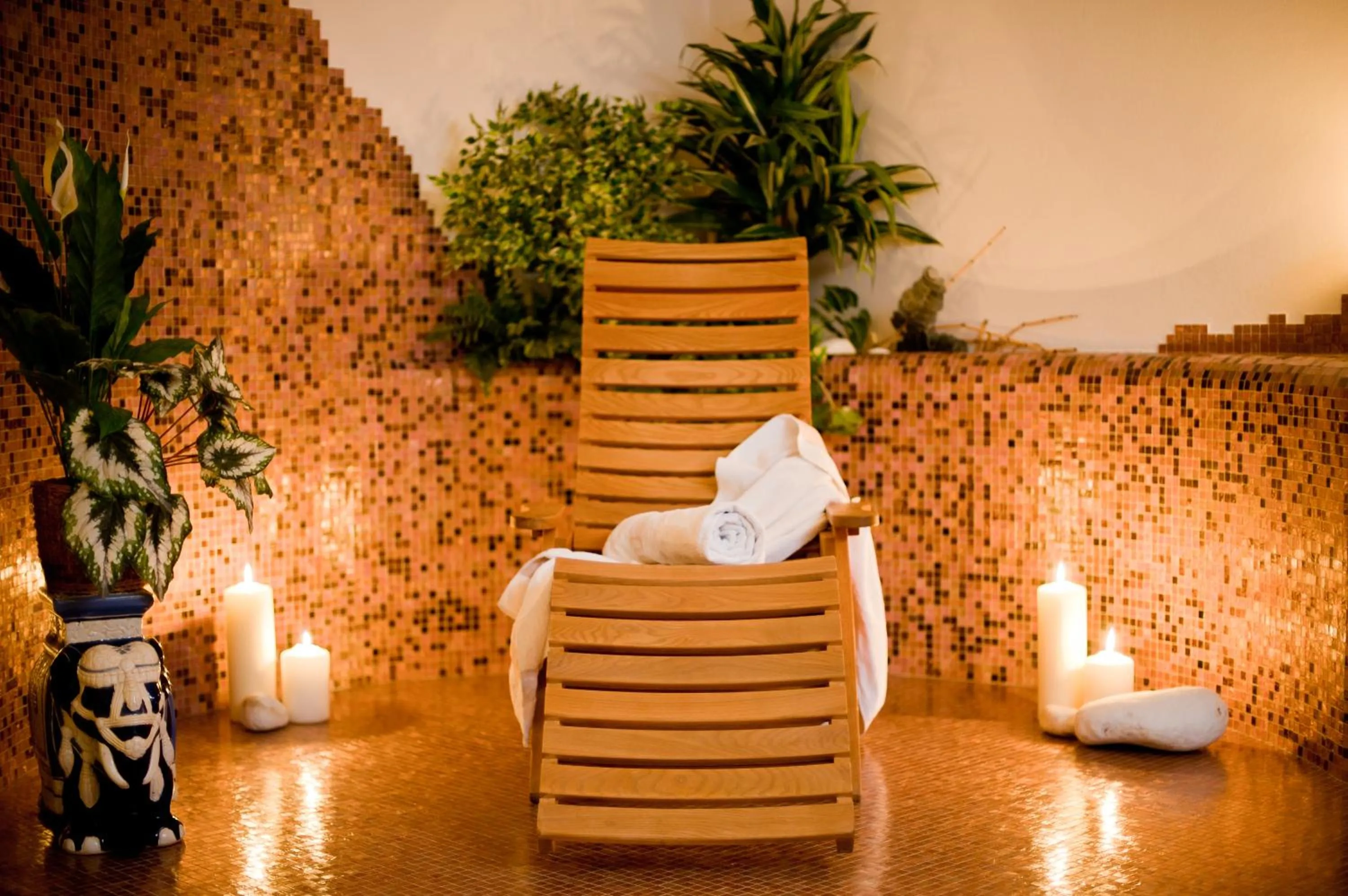 Spa and wellness centre/facilities in Burgus - Design Suites & Apartments