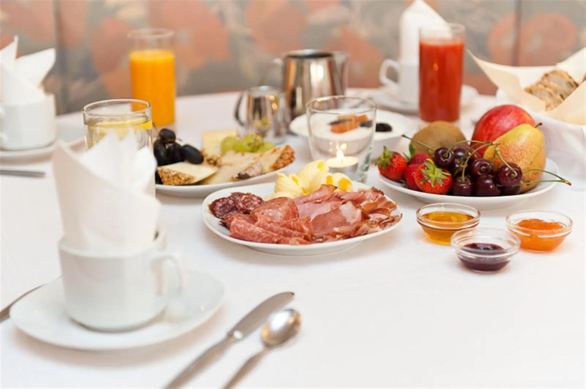 Food and drinks in Burgus - Design Suites & Apartments