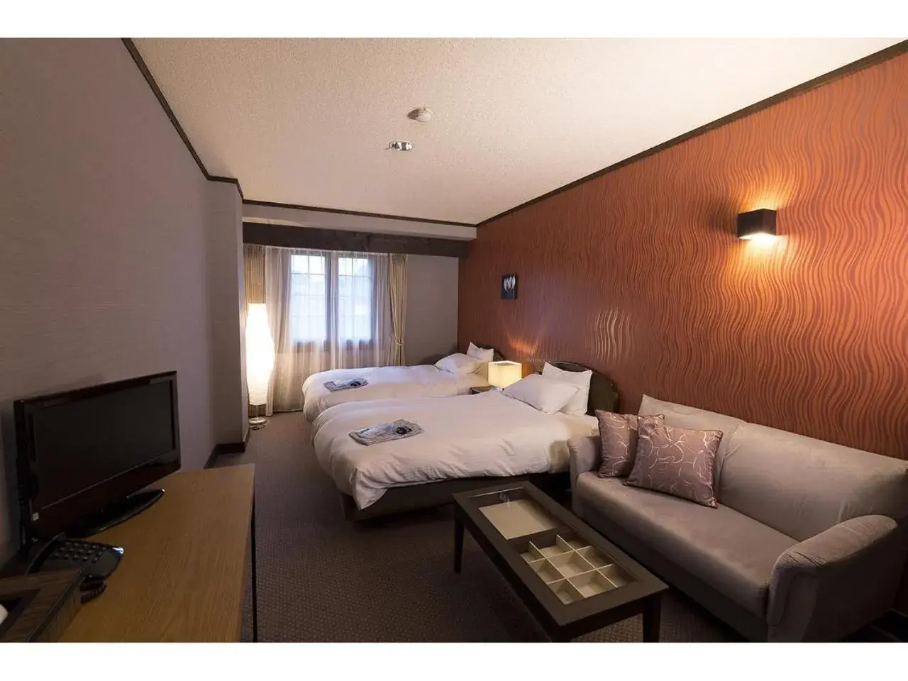 Twin Room - Main Building - Nonsmoking in Shakespeare Hotel Twin Room - Main Building - Nonsmoking in Shakespeare Hotel