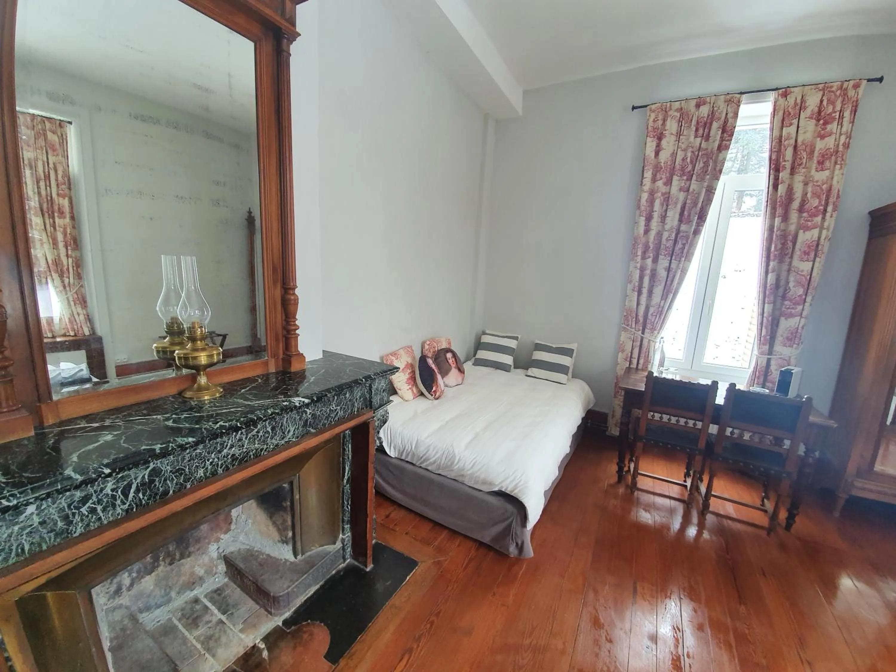 Bed in Chateau de Bonnevaux