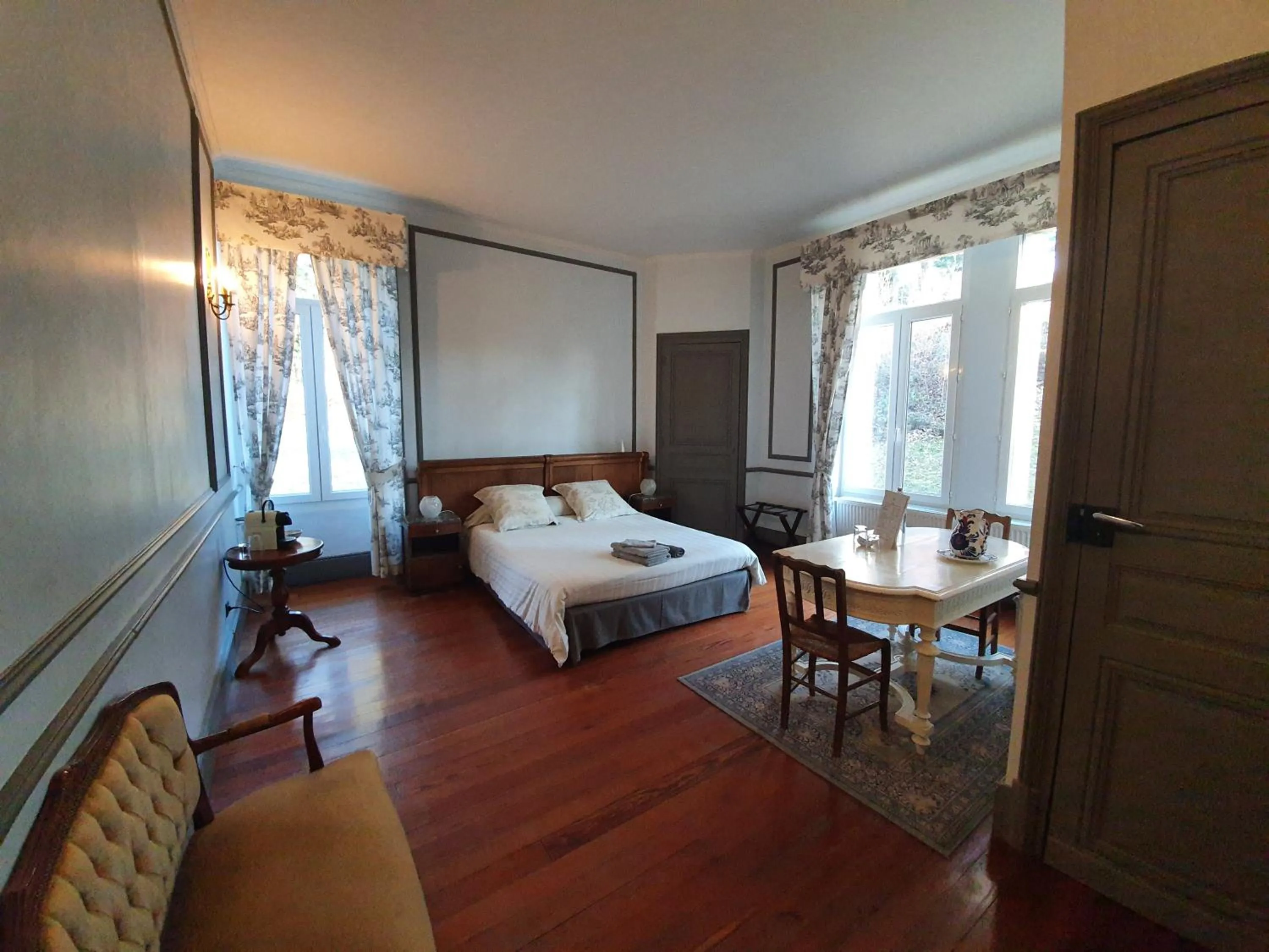 Bed in Chateau de Bonnevaux