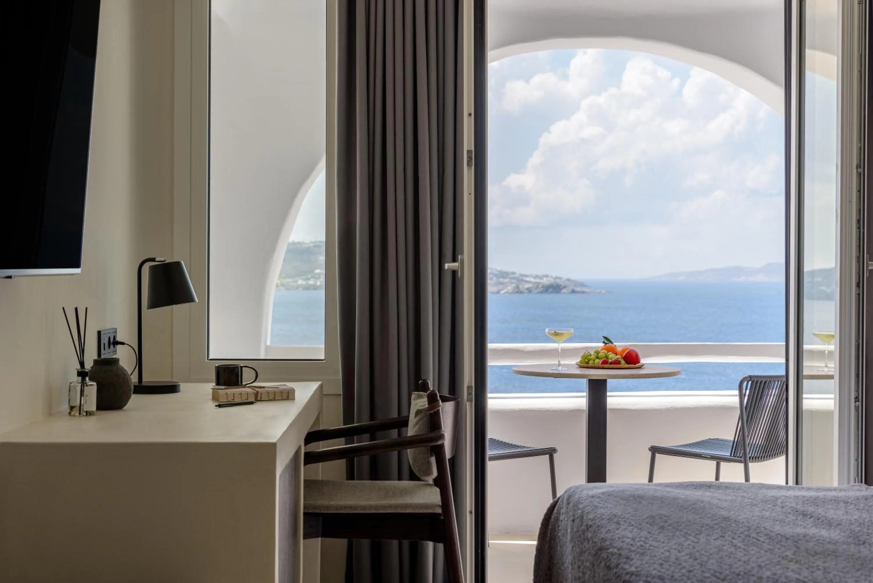 Bed in Rocabella Mykonos Hotel