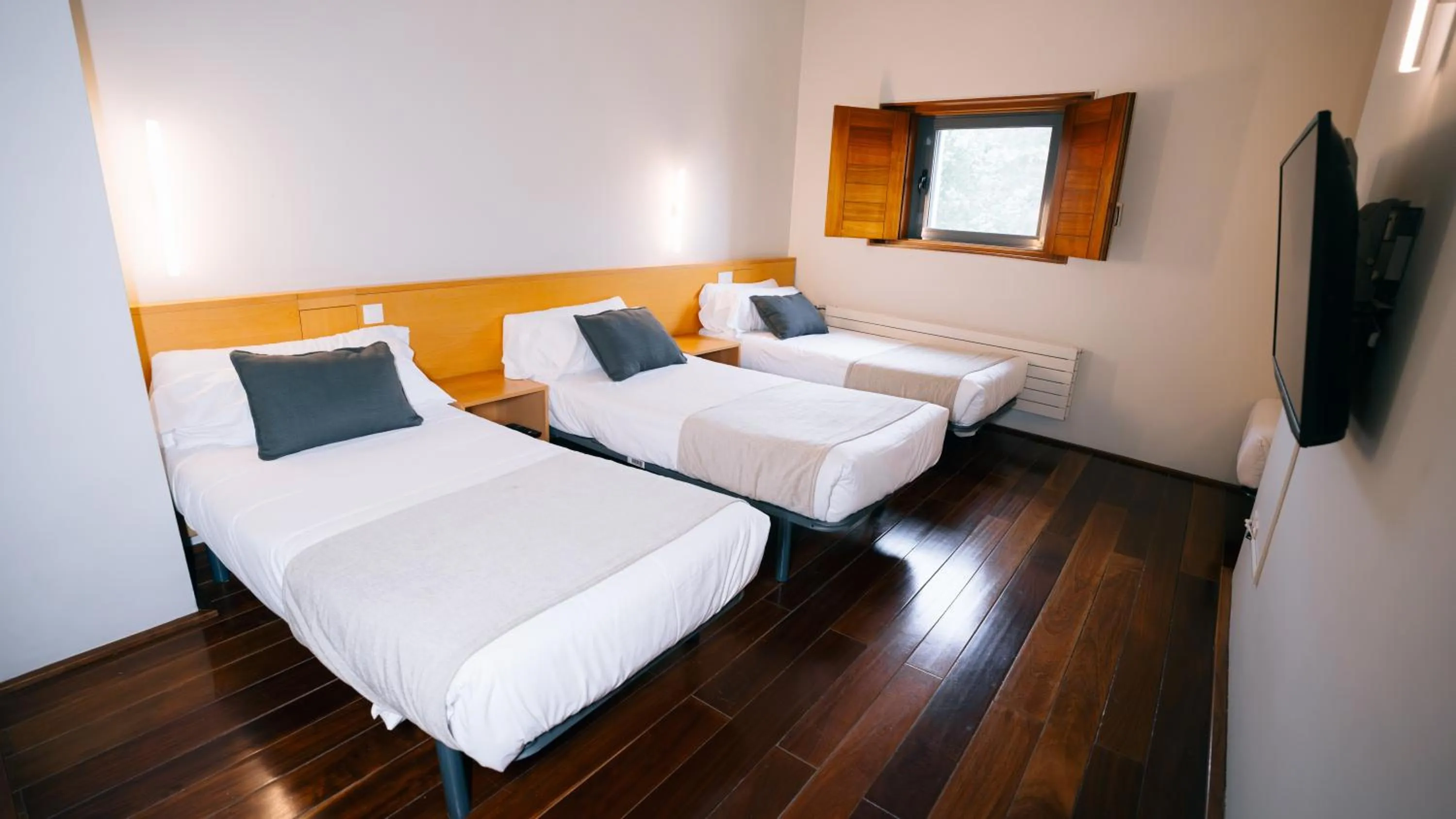 Bedroom, Bed in Hostatgeria de Poblet