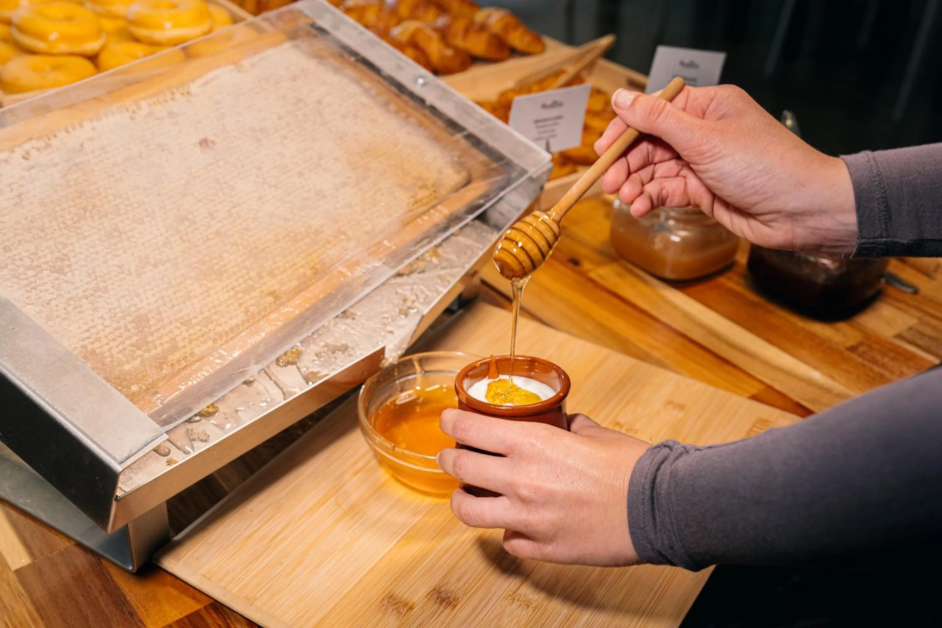 Breakfast in Hostatgeria de Poblet