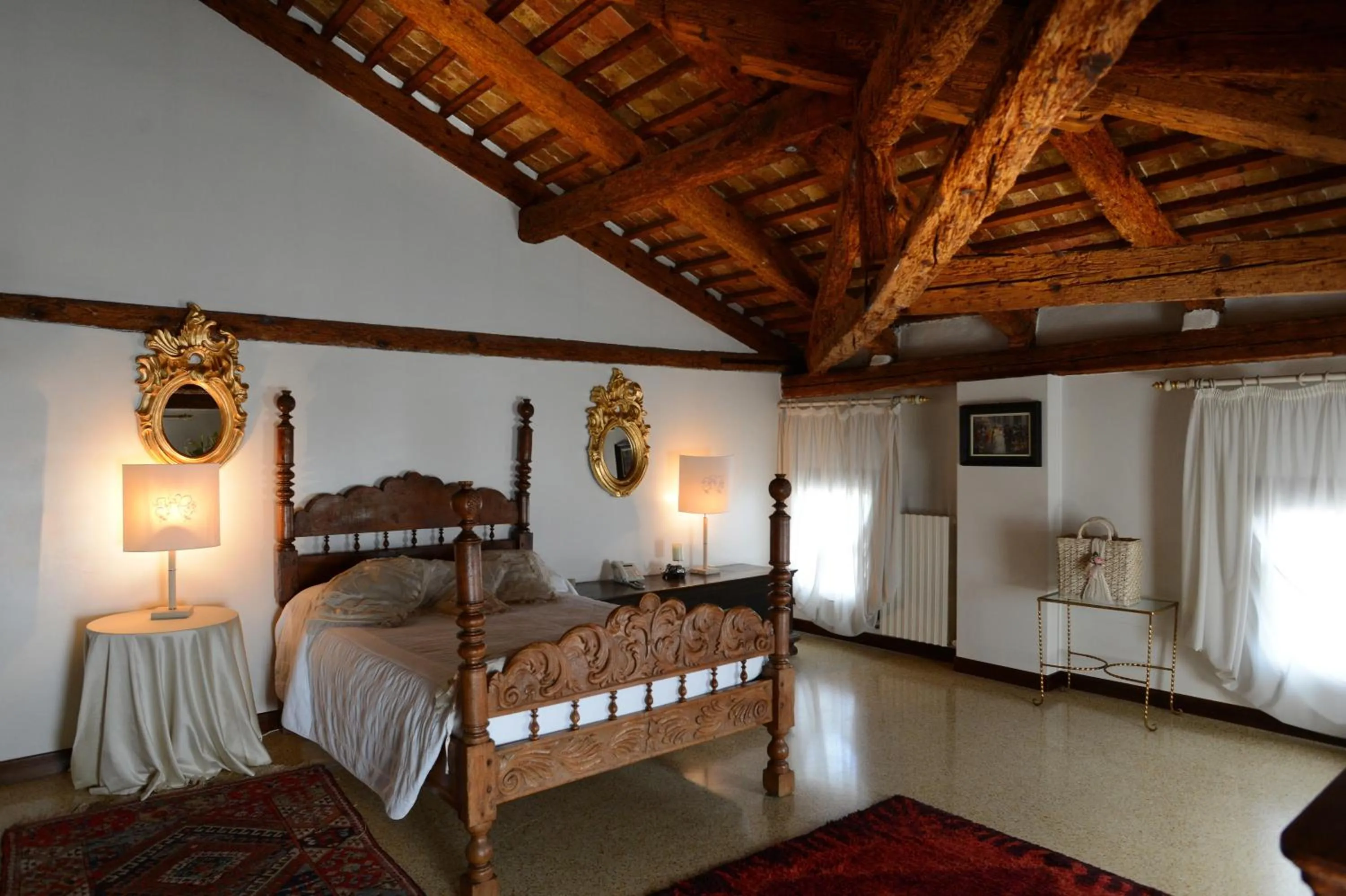 Photo of the whole room, Bed in Villa Foscarini Cornaro