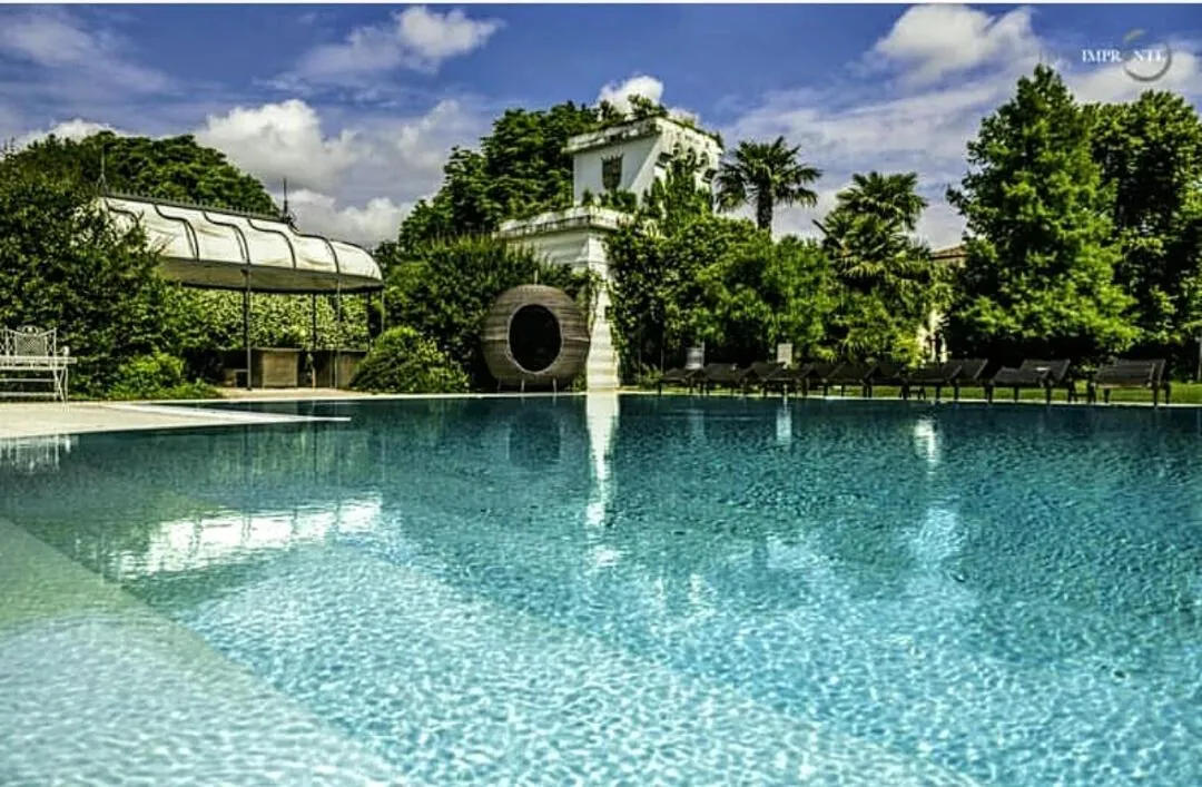 Swimming pool in Villa Foscarini Cornaro