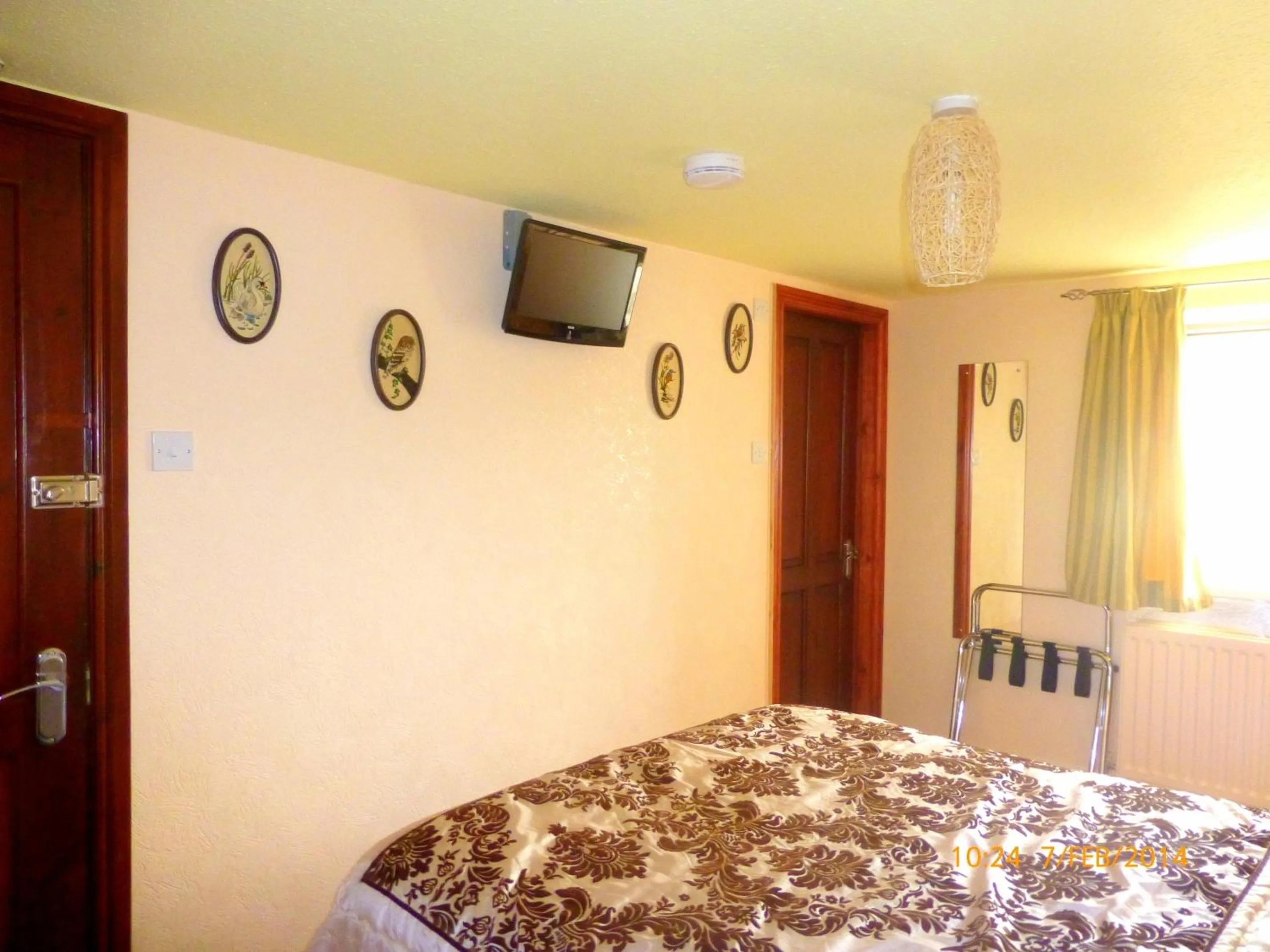 Bedroom in Hazels Roost B&B