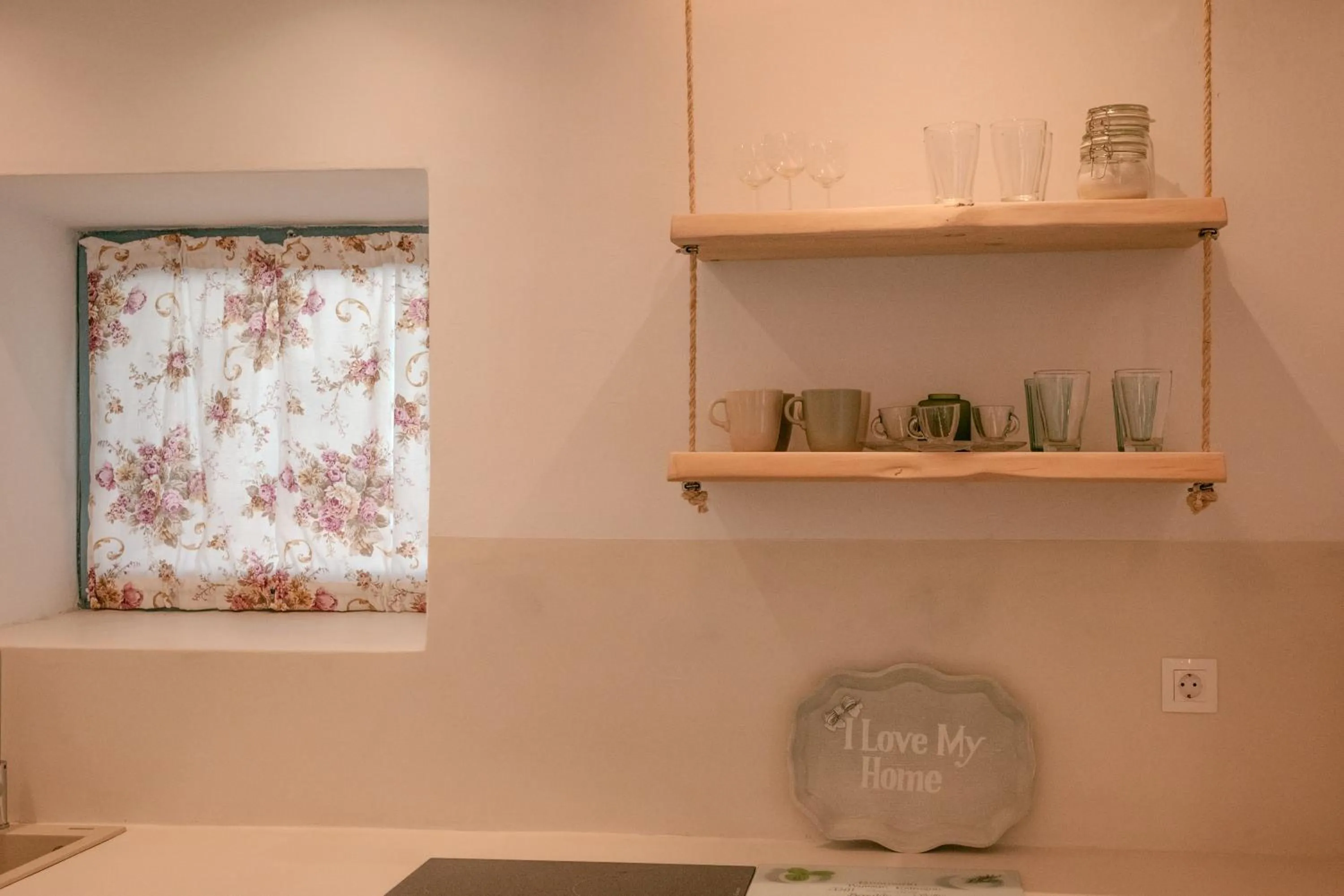 Decorative detail in Patras Apartments