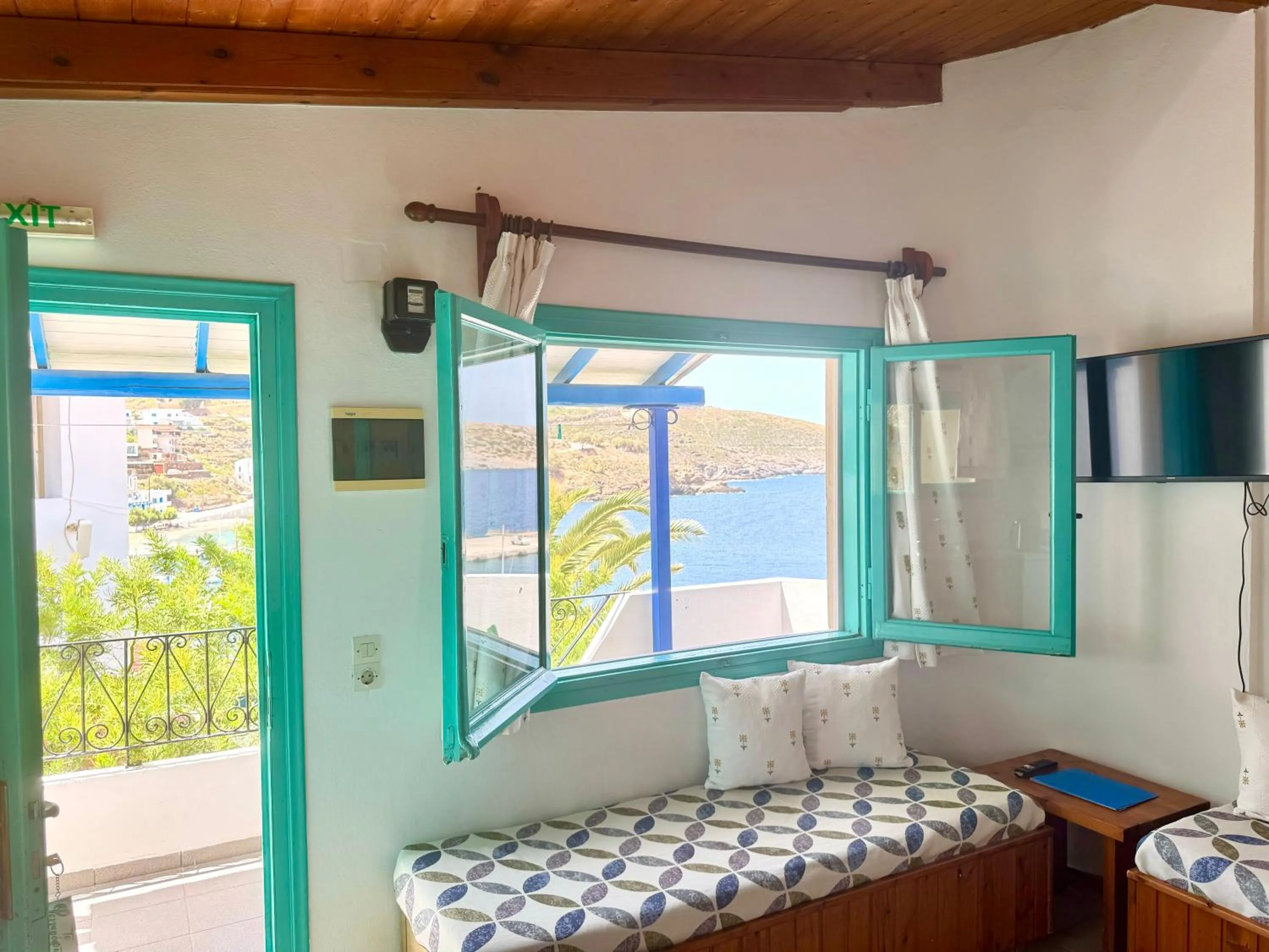 Seating area, Bed in Patras Apartments