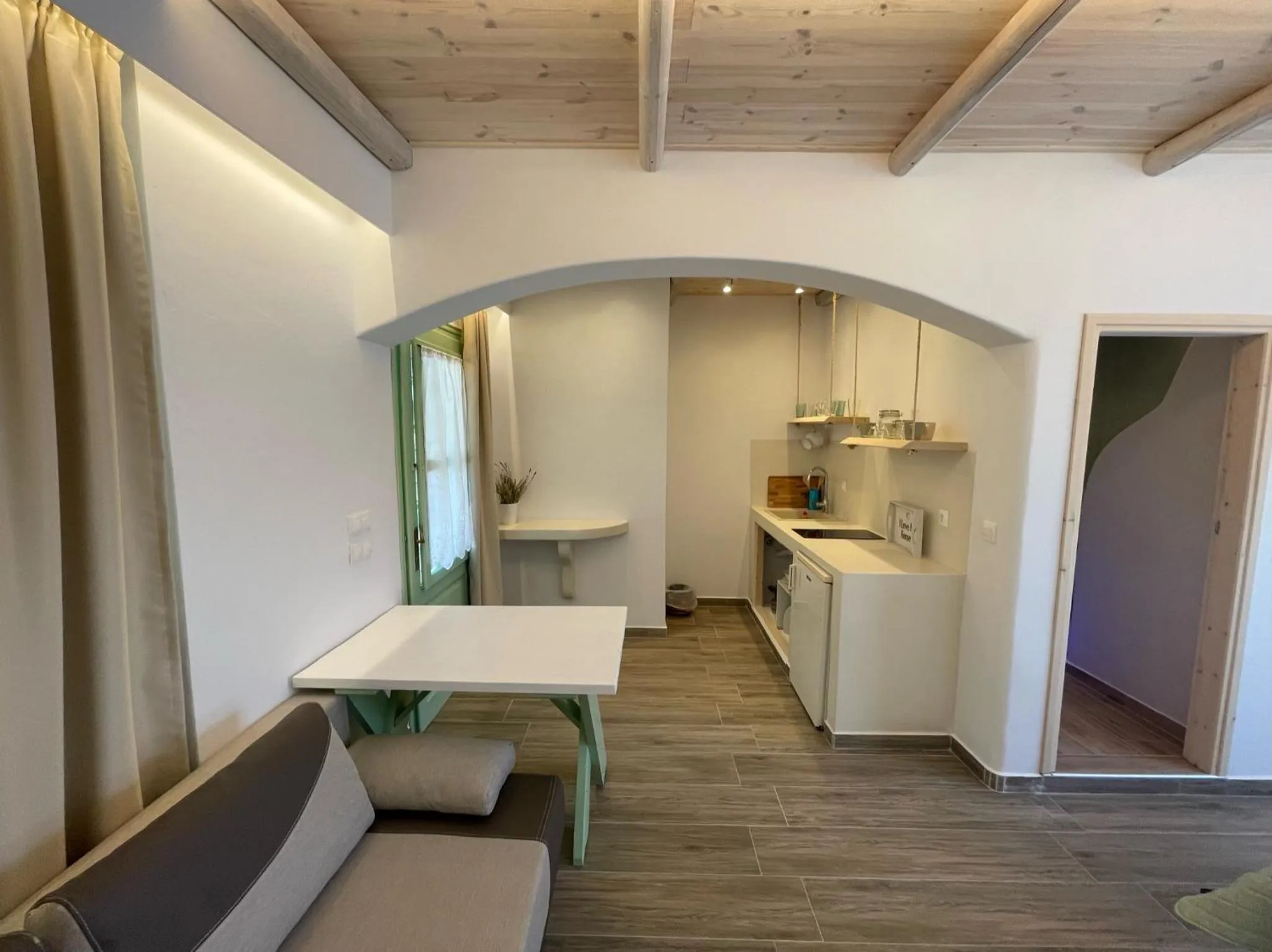 Kitchen or kitchenette in Patras Apartments