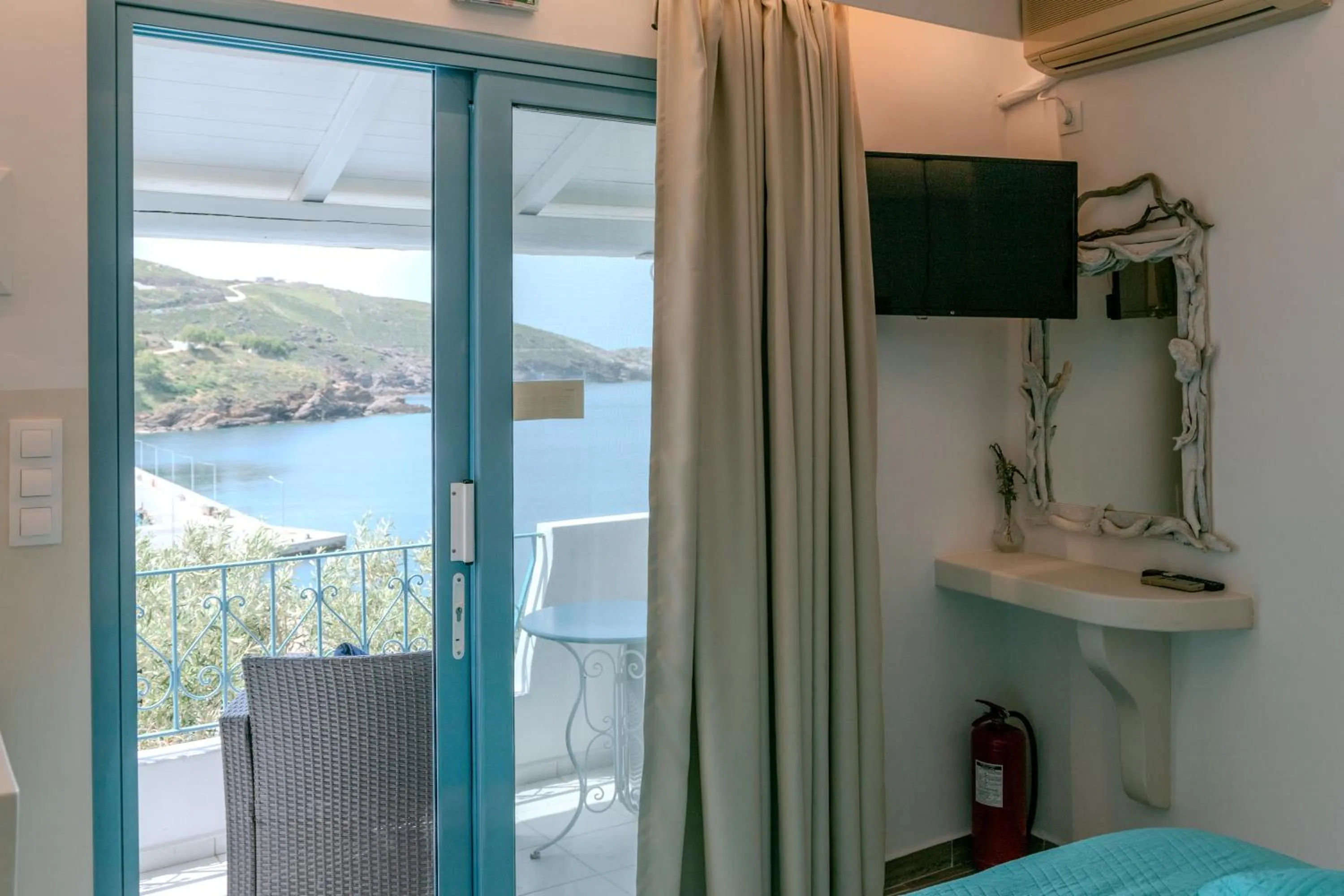 Photo of the whole room in Patras Apartments