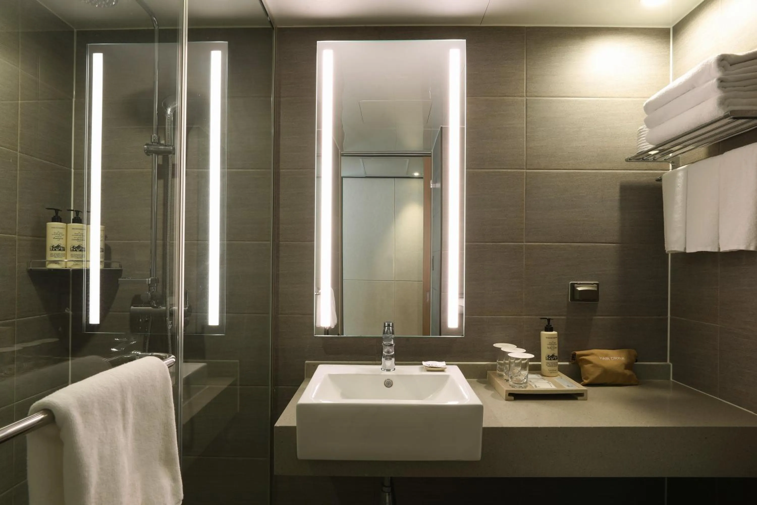 Orakai Cheonggyesan Hotel, BW Premier Collection