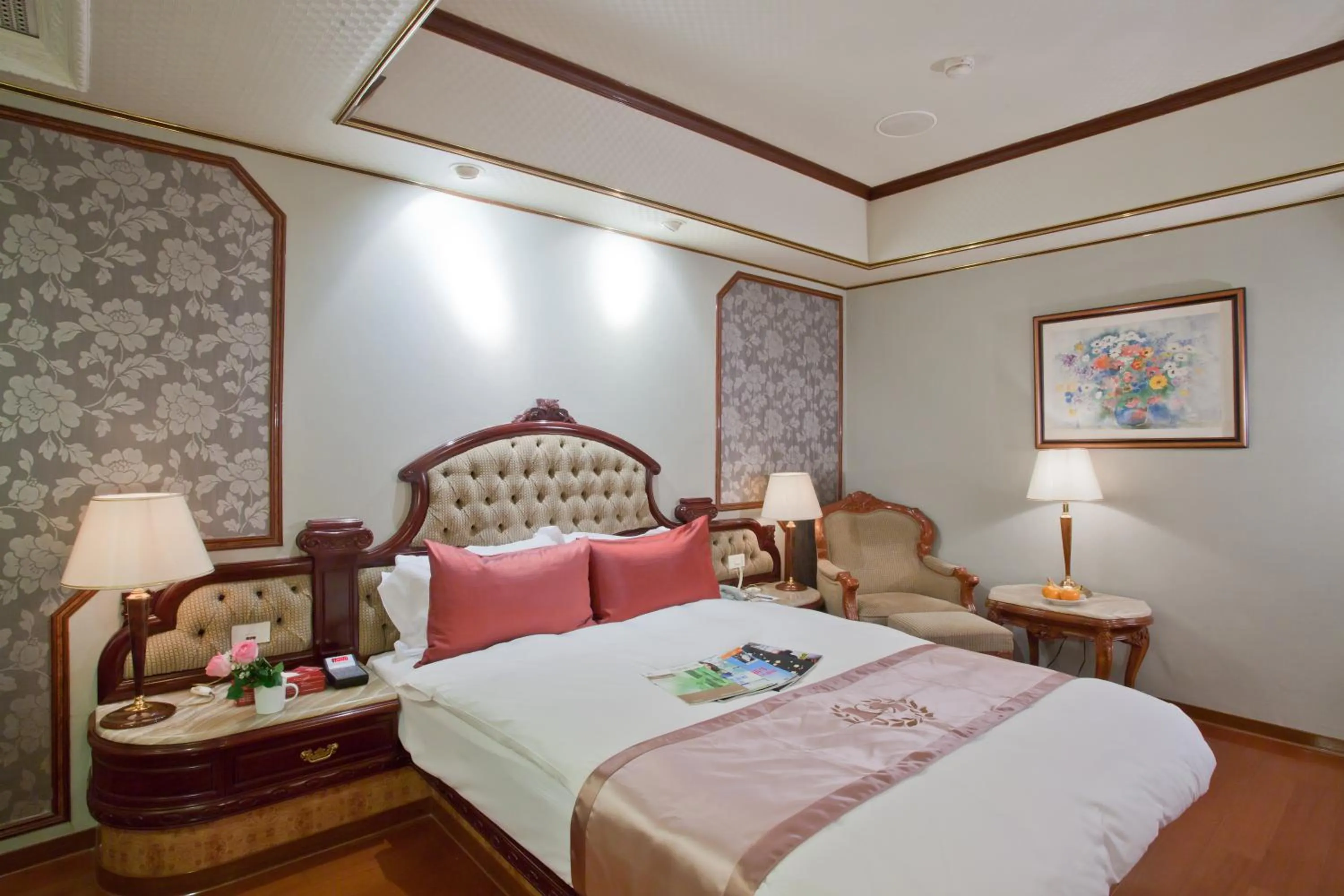 Bed in Charming City Songshan Hotel