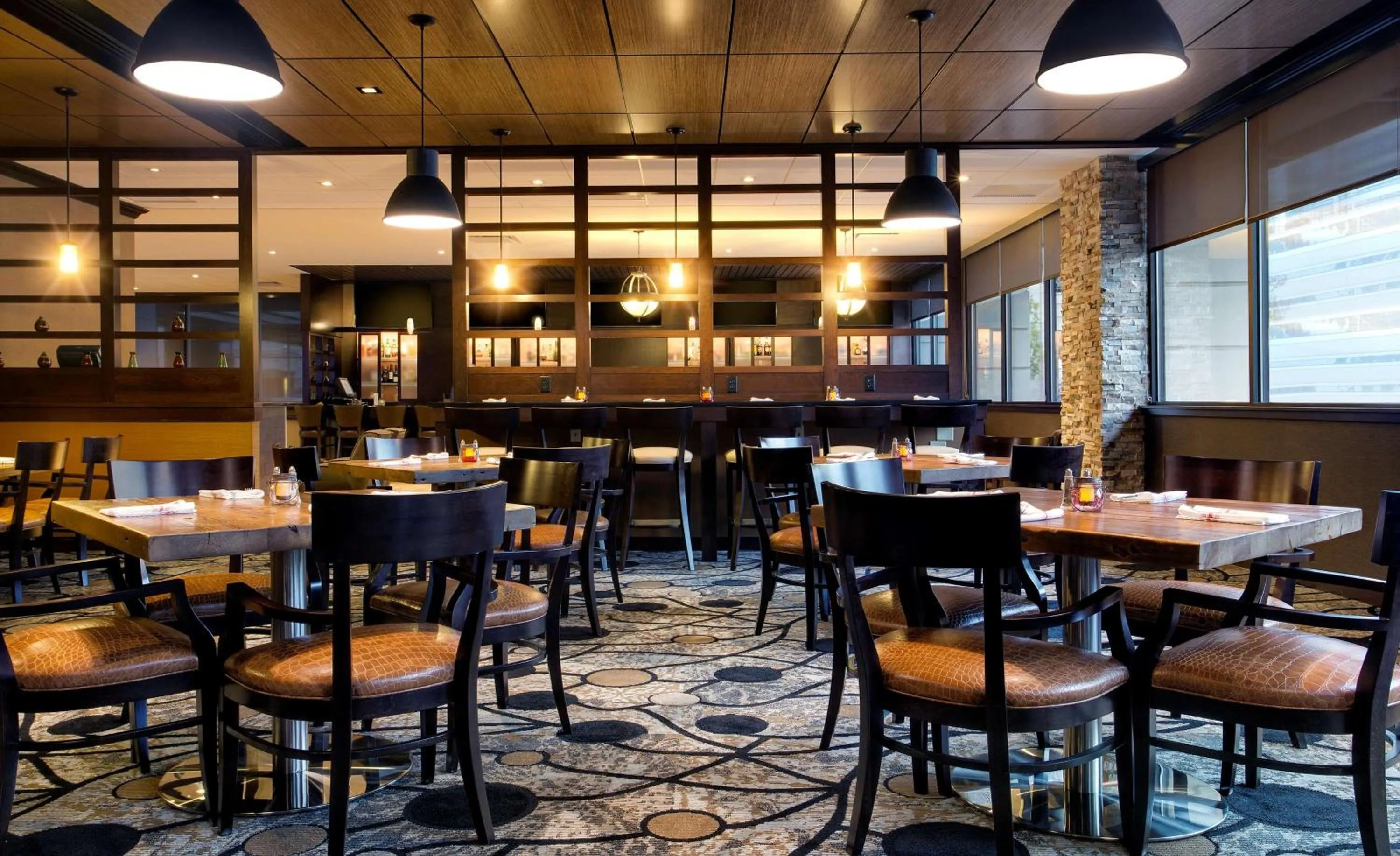 Restaurant/places to eat in DoubleTree by Hilton Hotel & Suites Jersey City