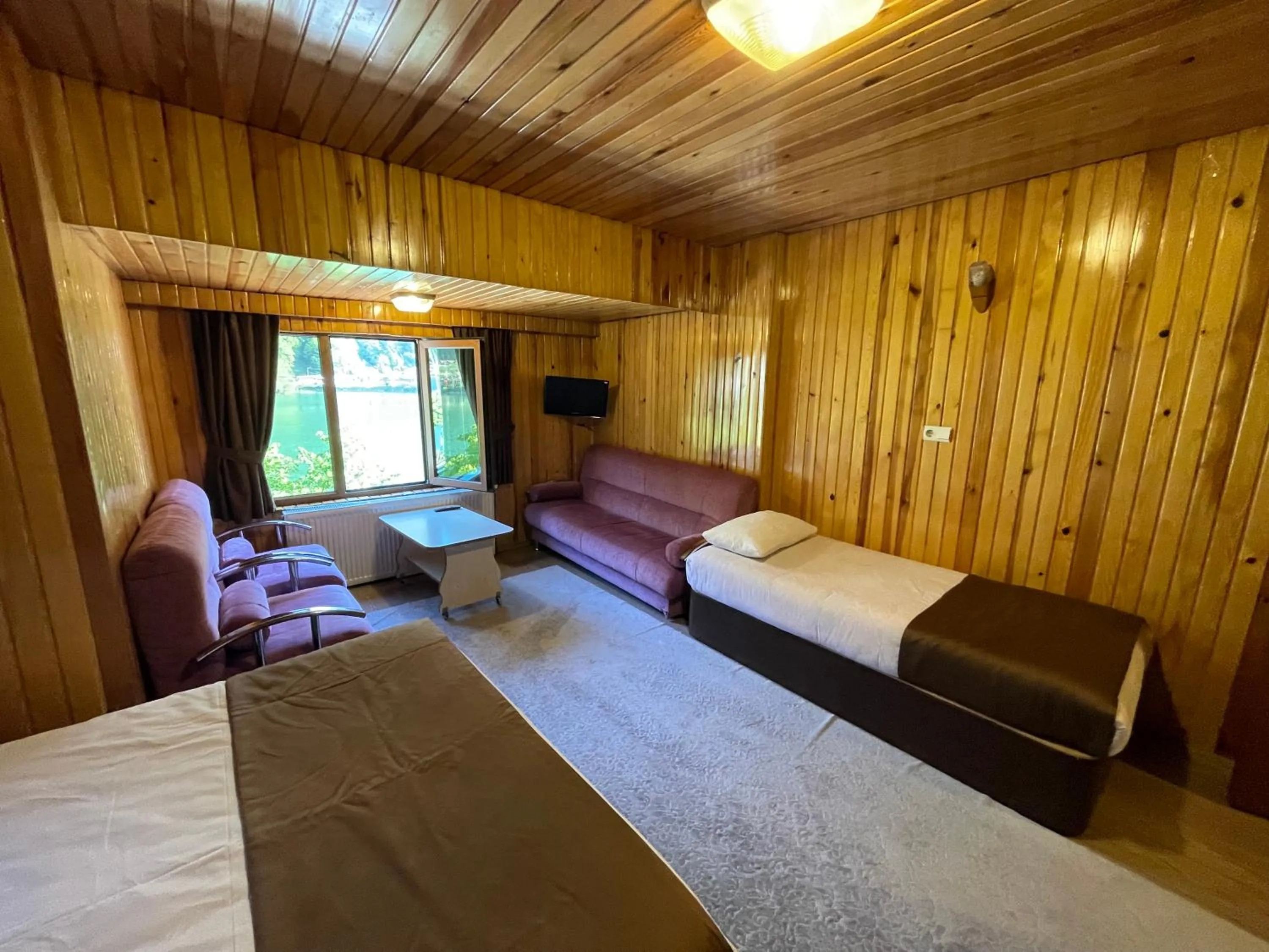 Photo of the whole room in Ozkan Otel