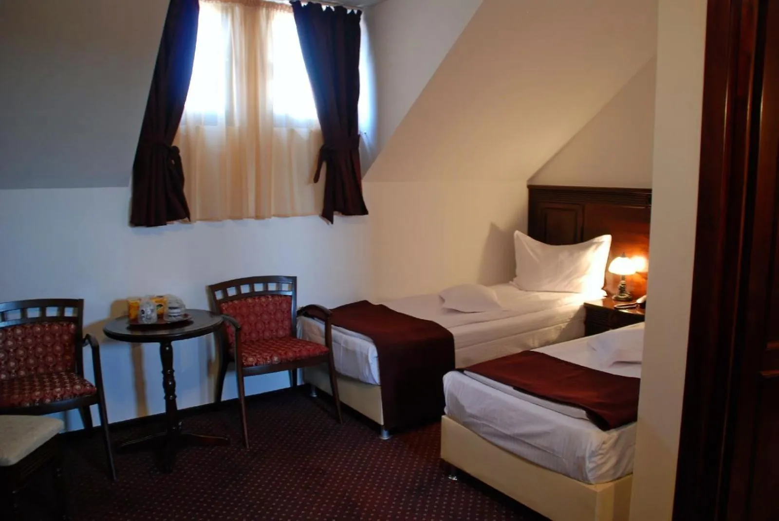 Day in Hanul Domnesc