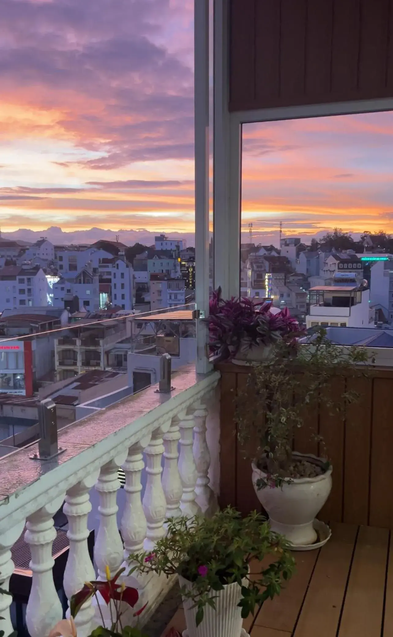 Superior One-Bedroom Apartment with Balcony - single occupancy in Villa - Hotel Nam Khang 2 Dalat Superior One-Bedroom Apartment with Balcony - single occupancy in Villa - Hotel Nam Khang 2 Dalat