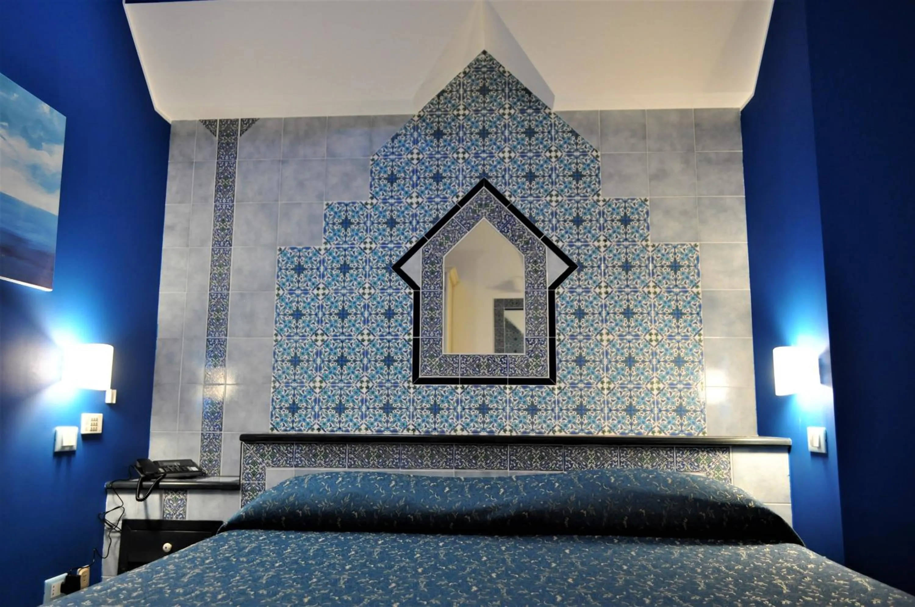 Bedroom, Bed in Al-Tair