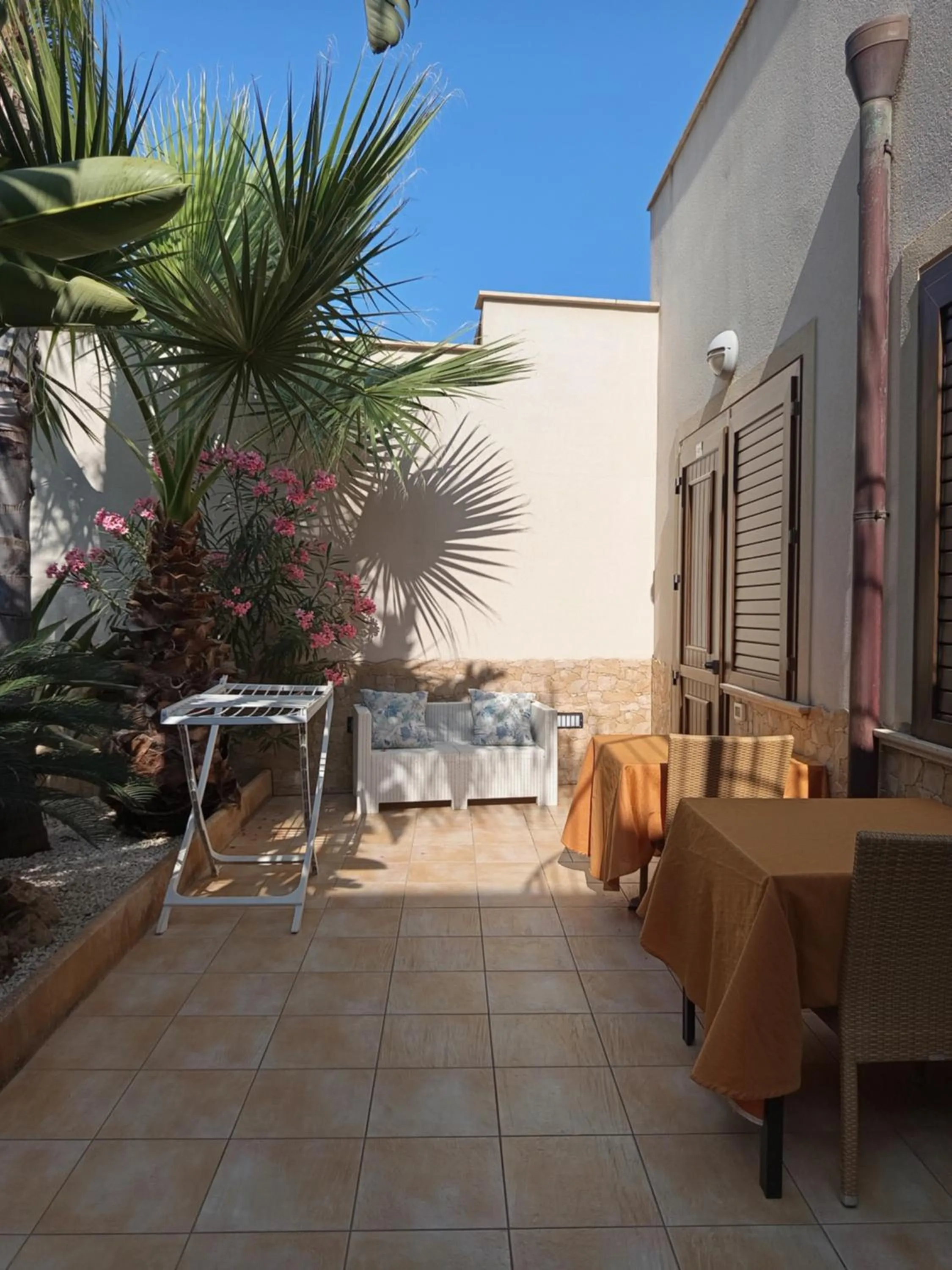 Patio in Amaryllis Hotel