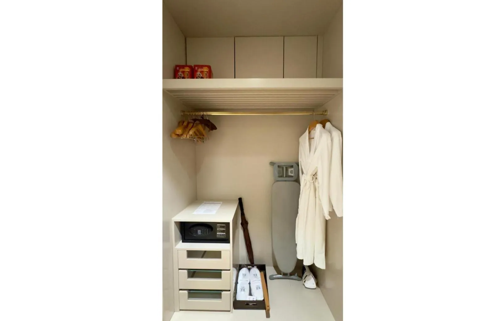 wardrobe in TUI BLUE Sihanoukville