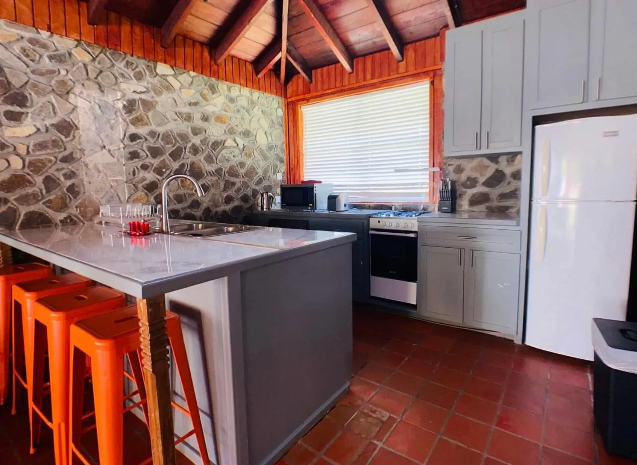 kitchen in Stonetrail