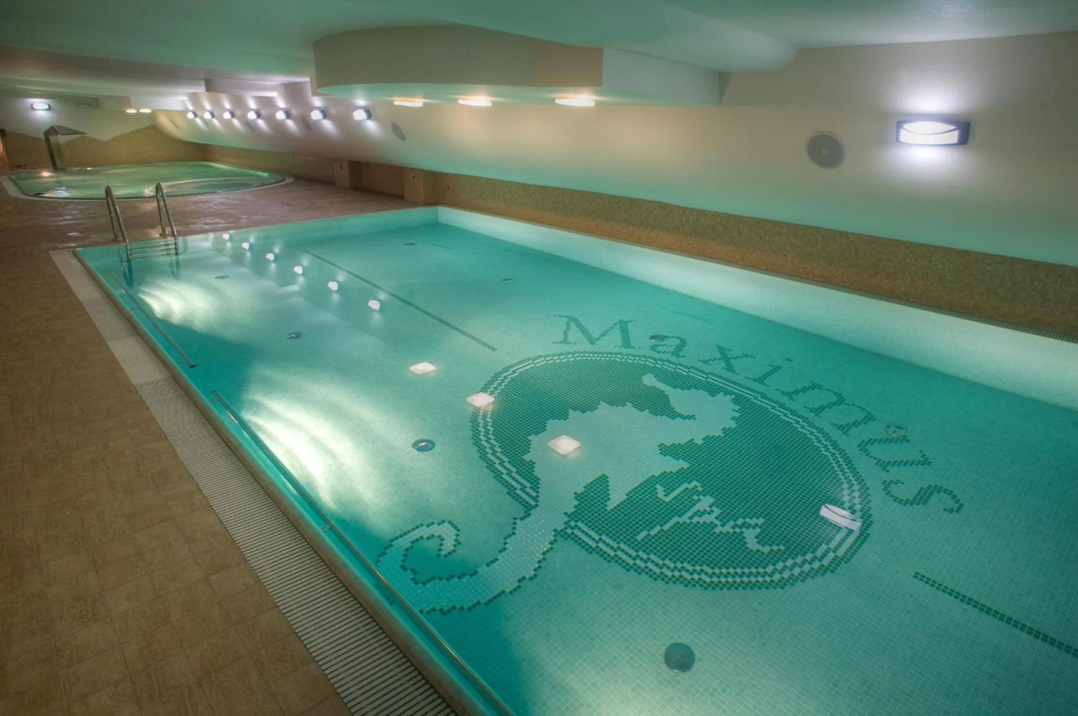 Swimming pool in Maximus Spa