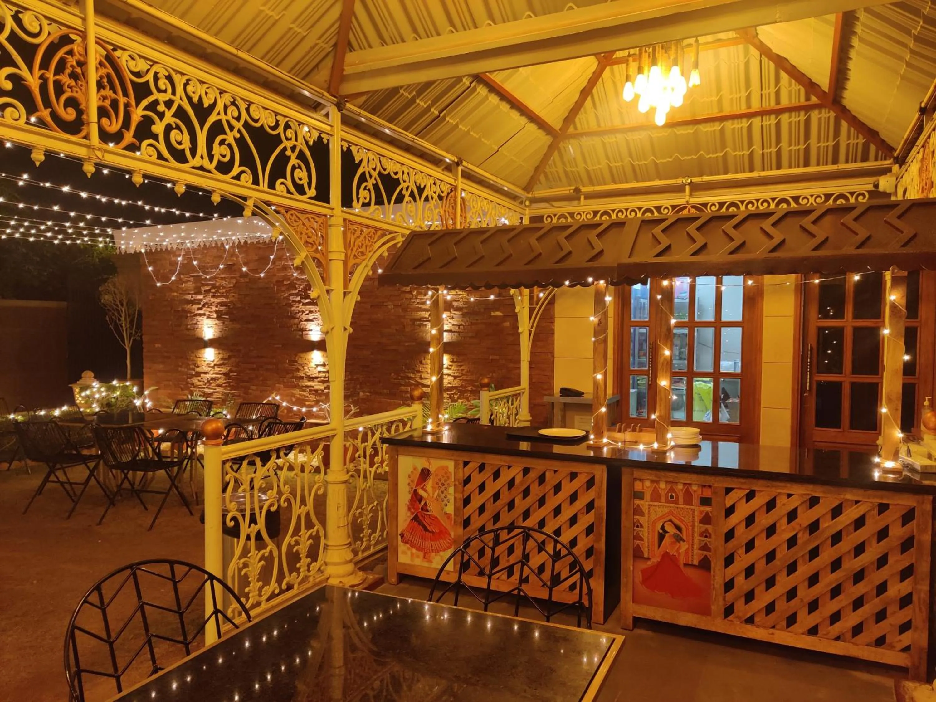 Restaurant/places to eat in Hotel The Balam