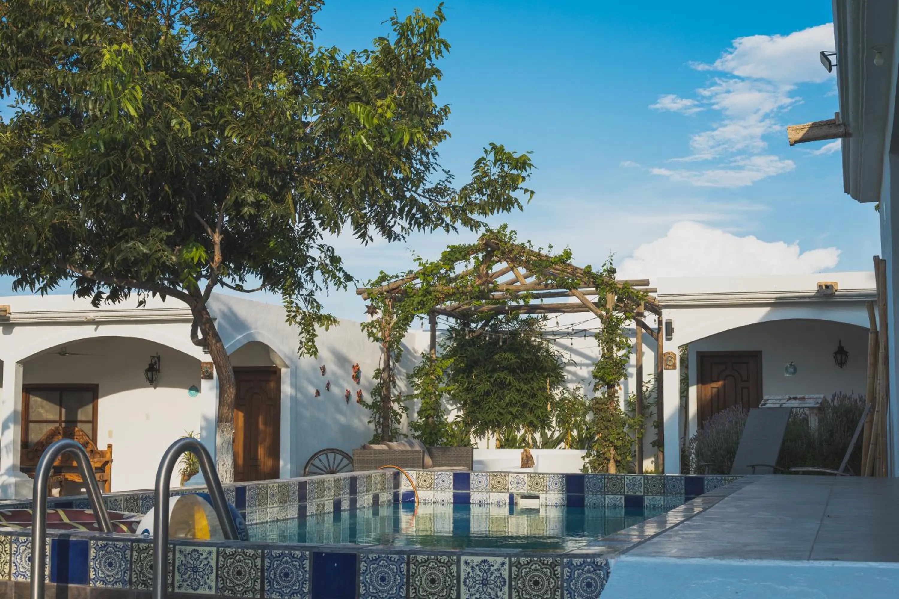 Property building in Hotel Posada las Nubes