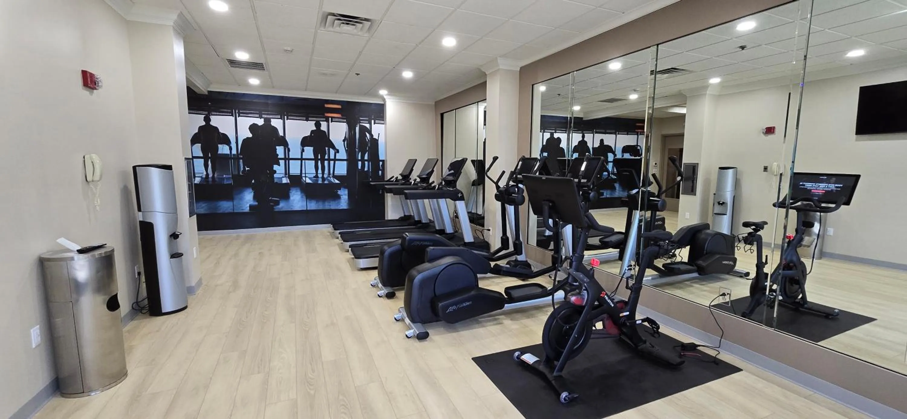 Fitness centre/facilities in DoubleTree Suites by Hilton Mount Laurel