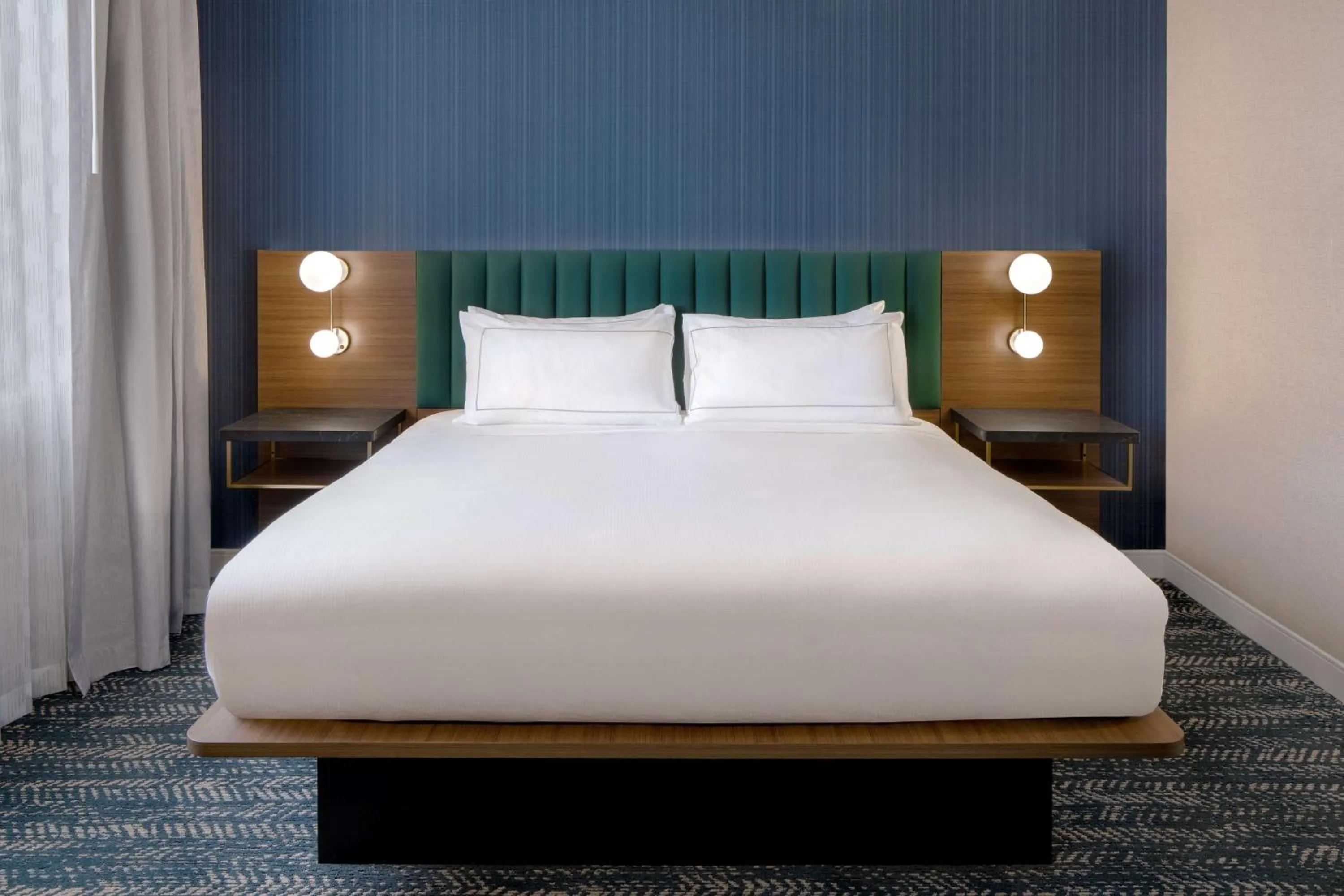 Bed in DoubleTree Suites by Hilton Mount Laurel