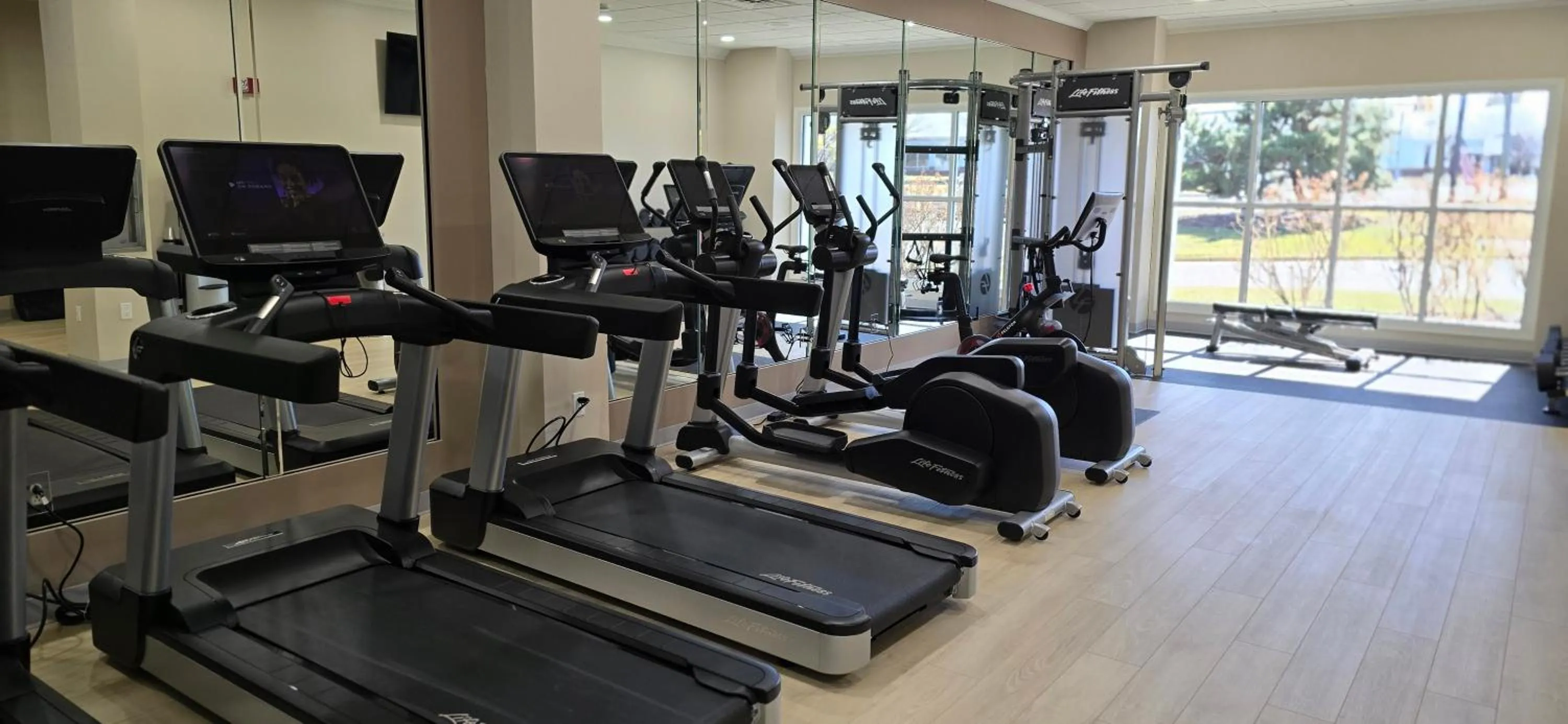 Fitness centre/facilities in DoubleTree Suites by Hilton Mount Laurel
