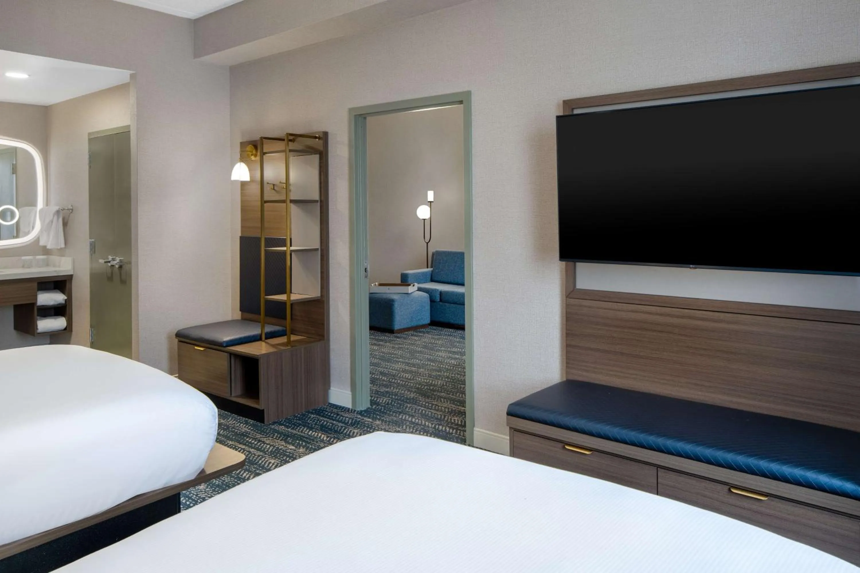 Bed in DoubleTree Suites by Hilton Mount Laurel