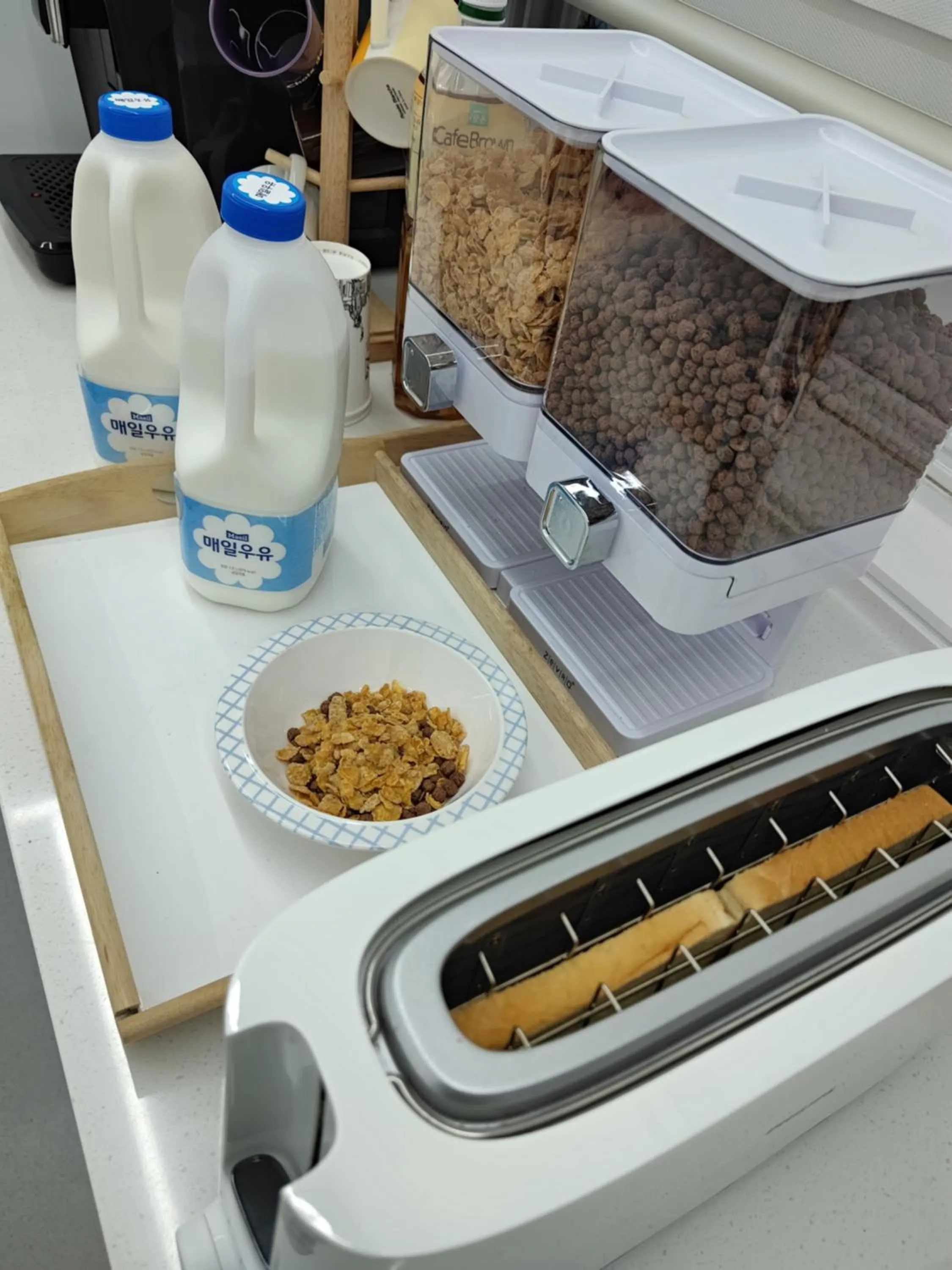 Food and drinks in Athene Motel