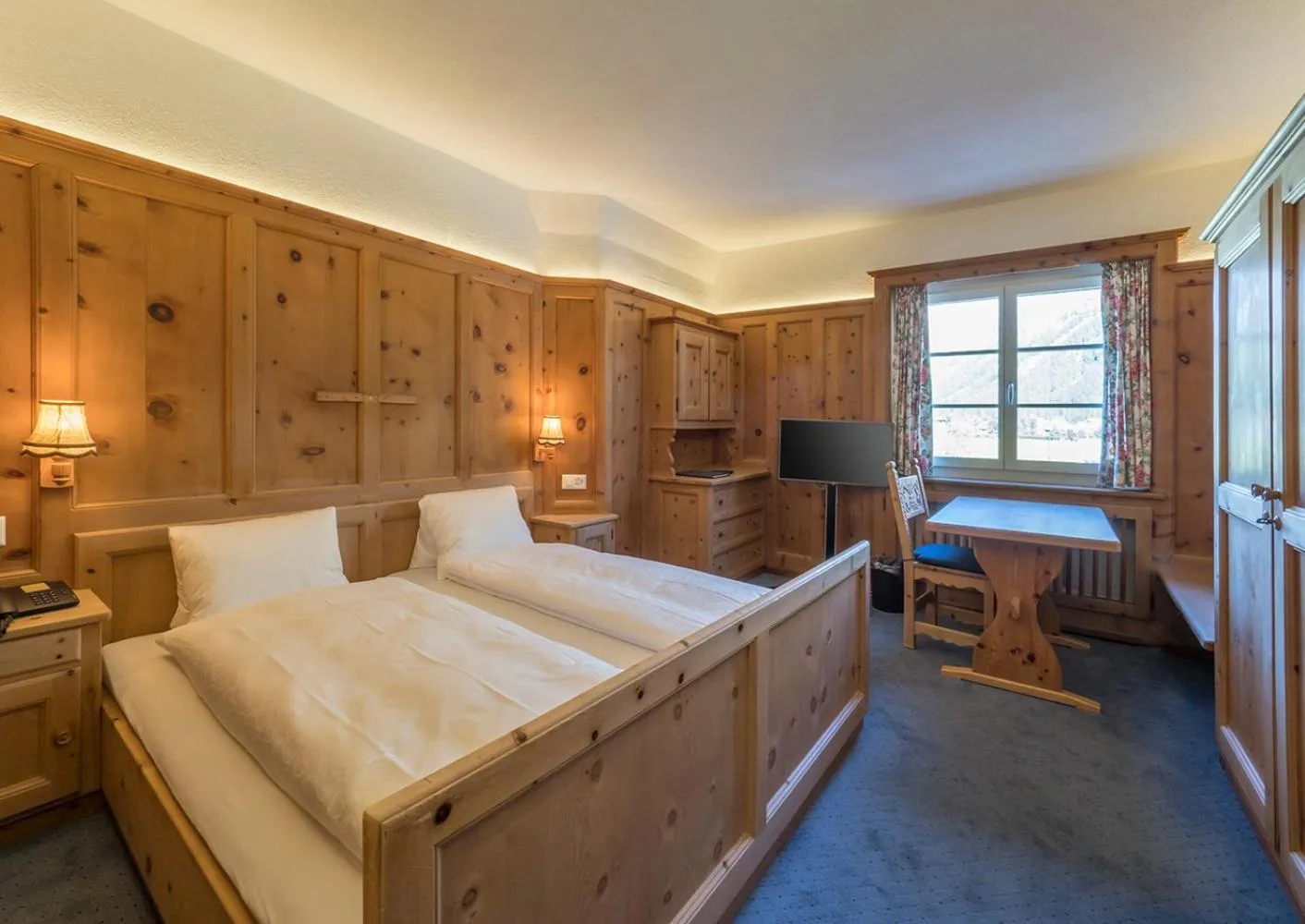 Bedroom, Bed in Hotel Maria