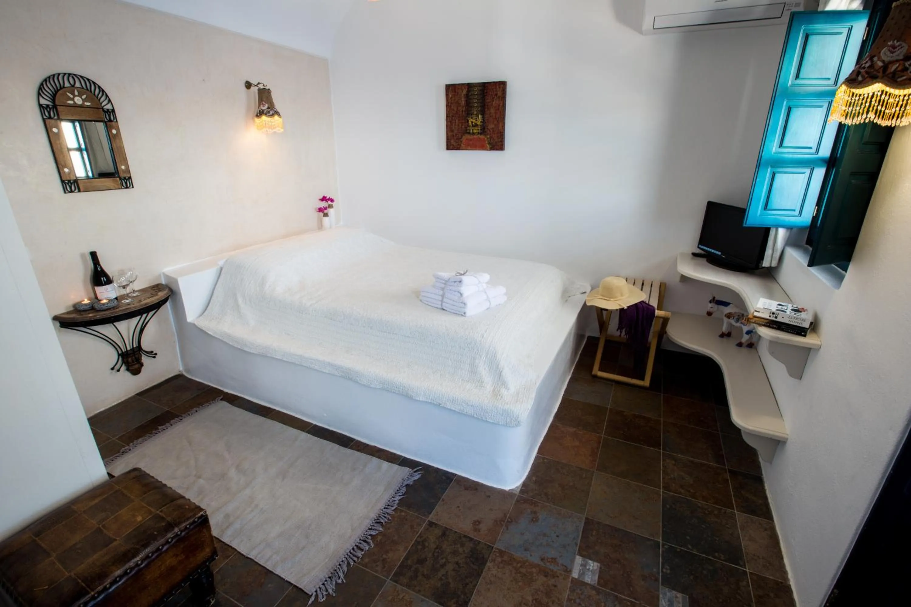 Bed in Afroessa Hotel by Pearl Hotel Collection