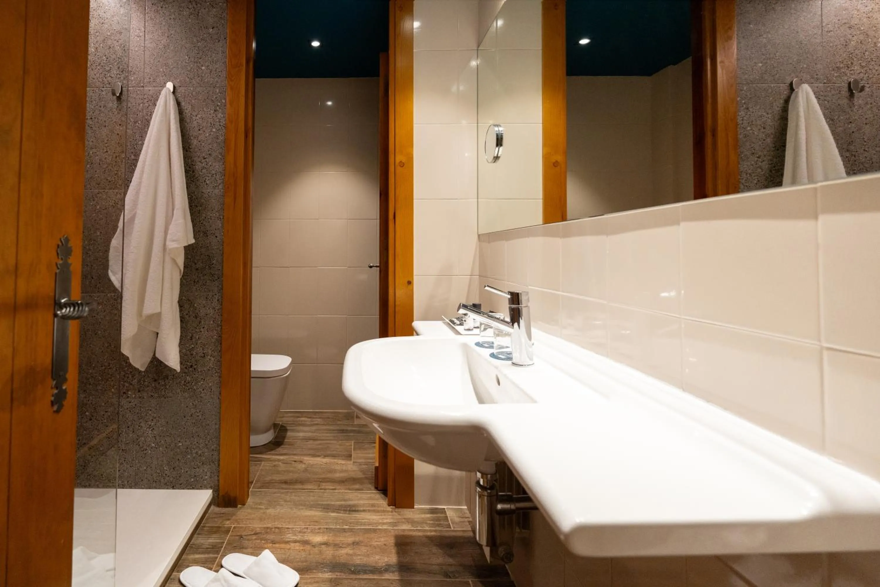 Bathroom in Ushuaia, The Mountain Hotel