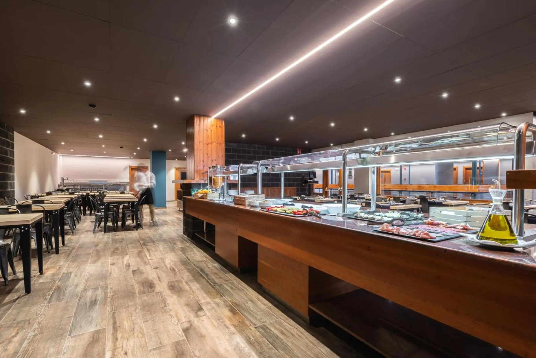 Restaurant/places to eat in Ushuaia, The Mountain Hotel