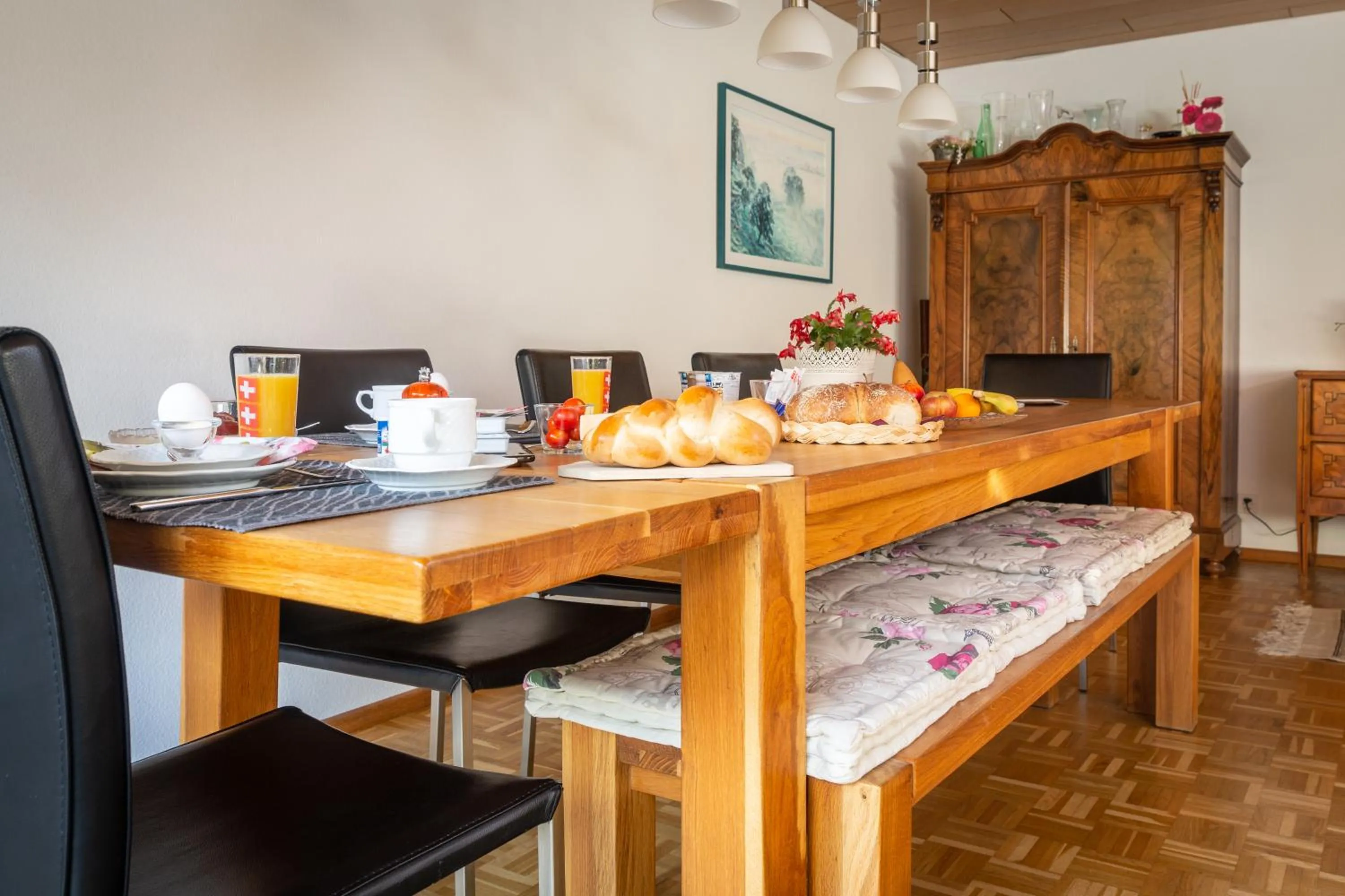 Breakfast in MyBednBreakfast in Bottmingen