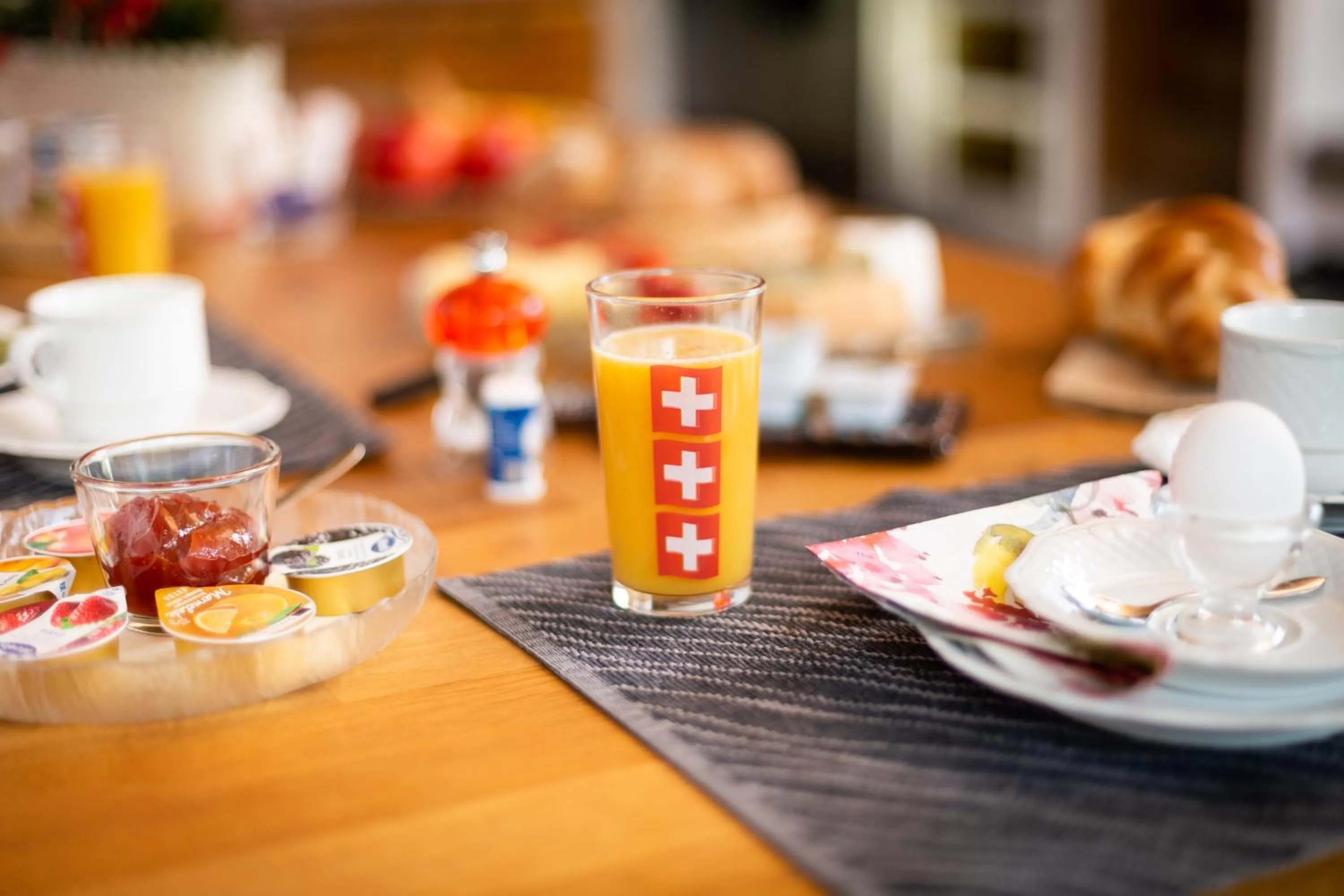 Breakfast in MyBednBreakfast in Bottmingen