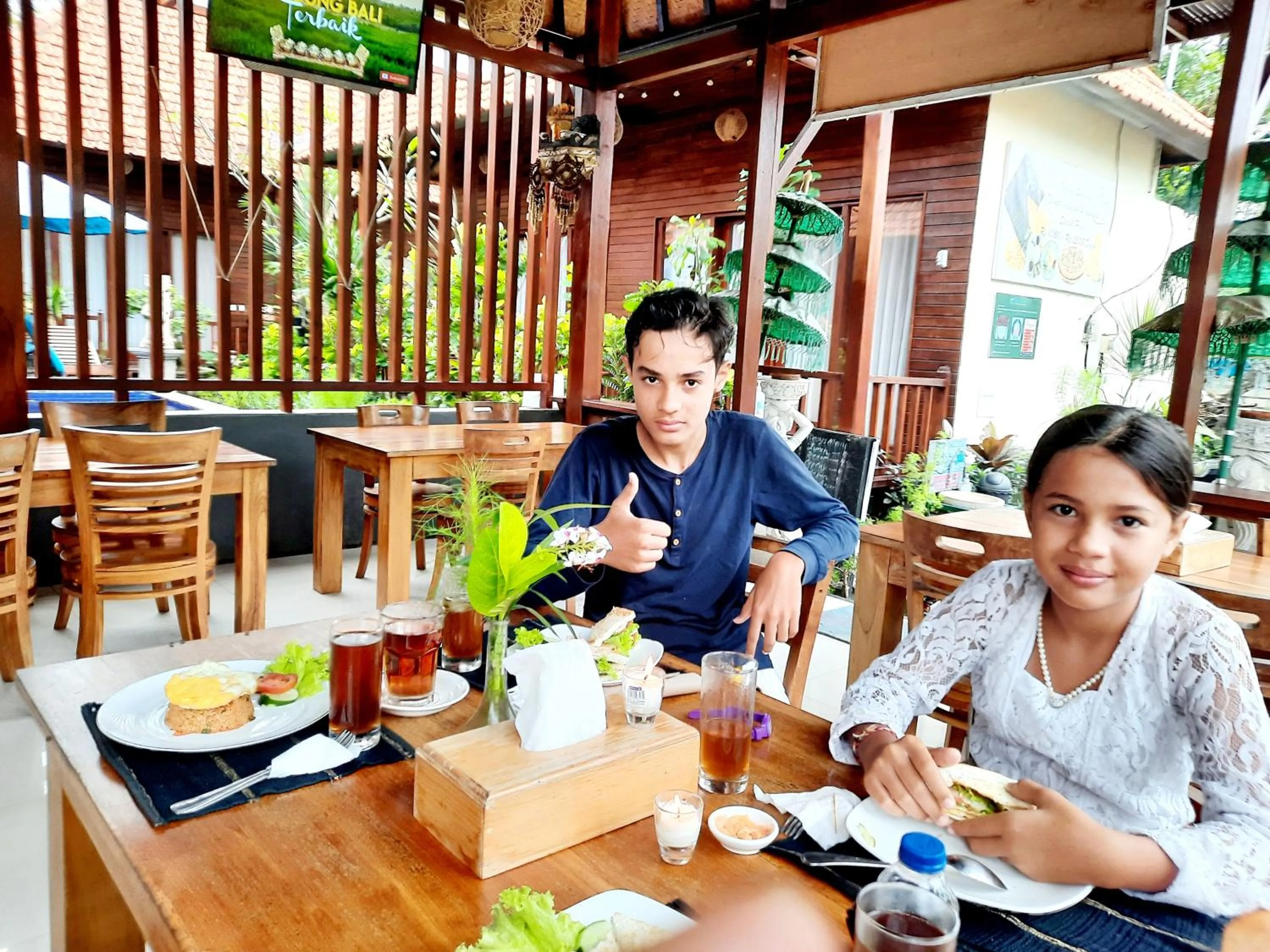 Restaurant/places to eat in Wait Garden Cottage