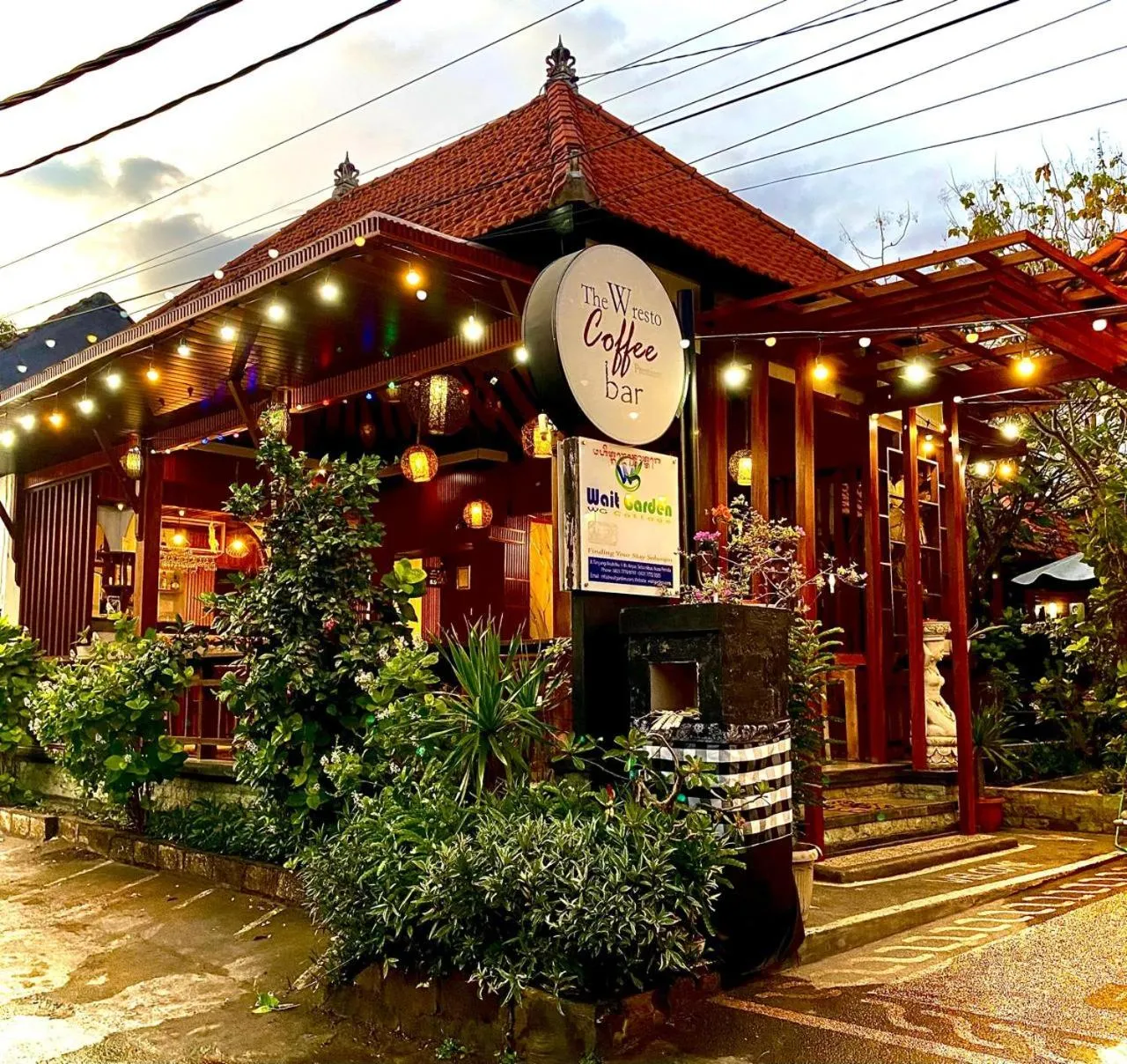 Restaurant/places to eat in Wait Garden Cottage