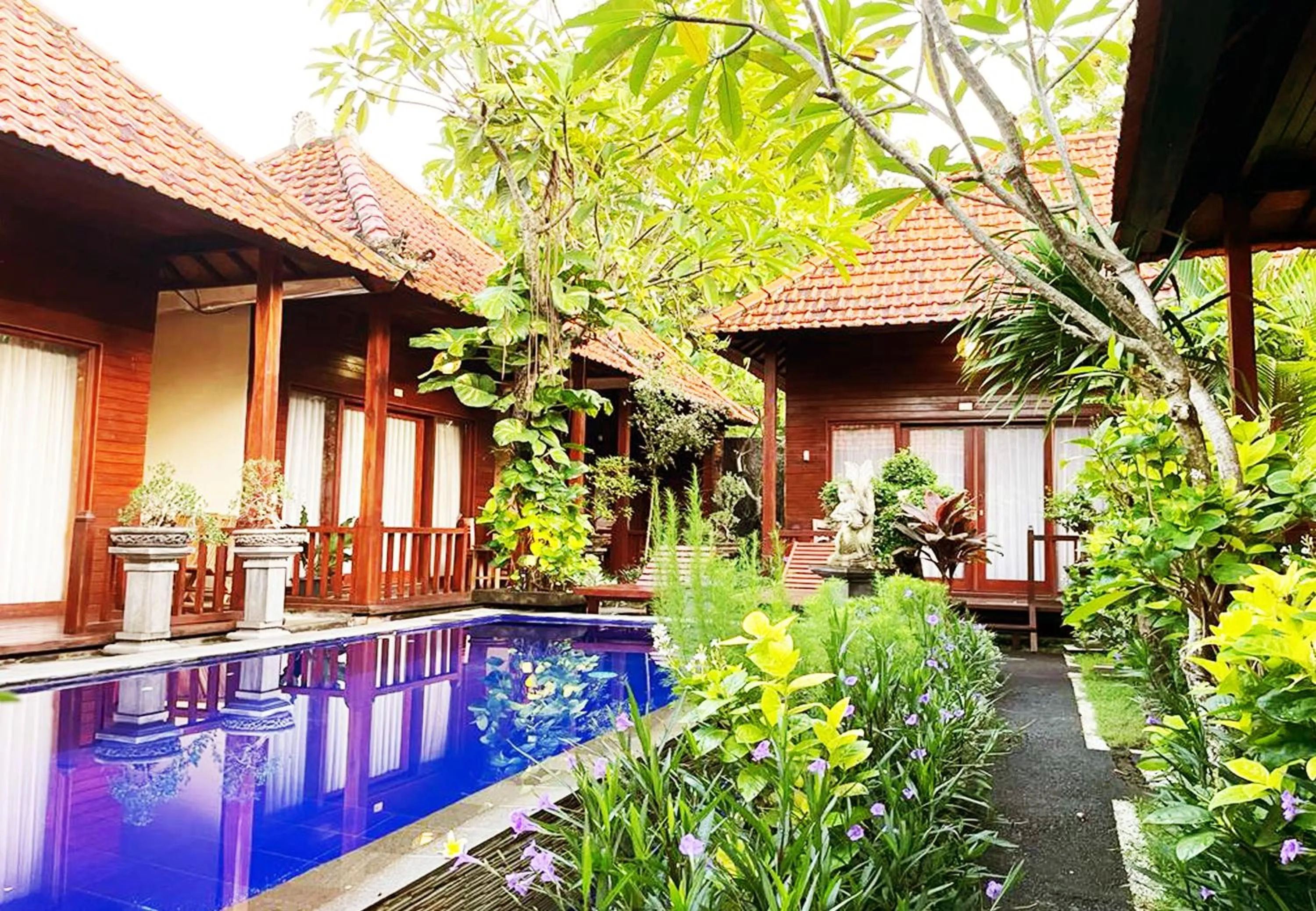 Swimming pool in Wait Garden Cottage