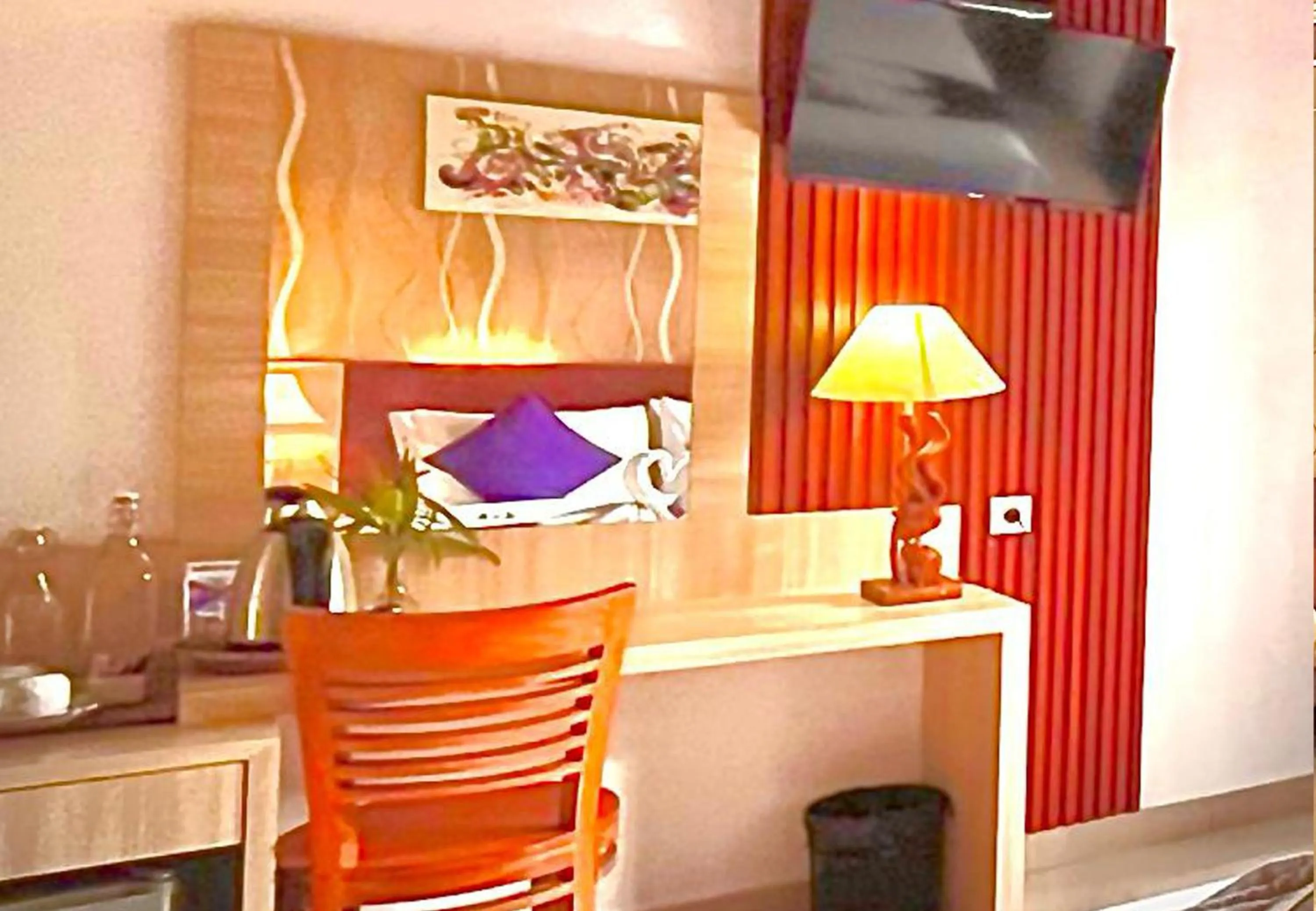 TV and multimedia in Wait Garden Cottage