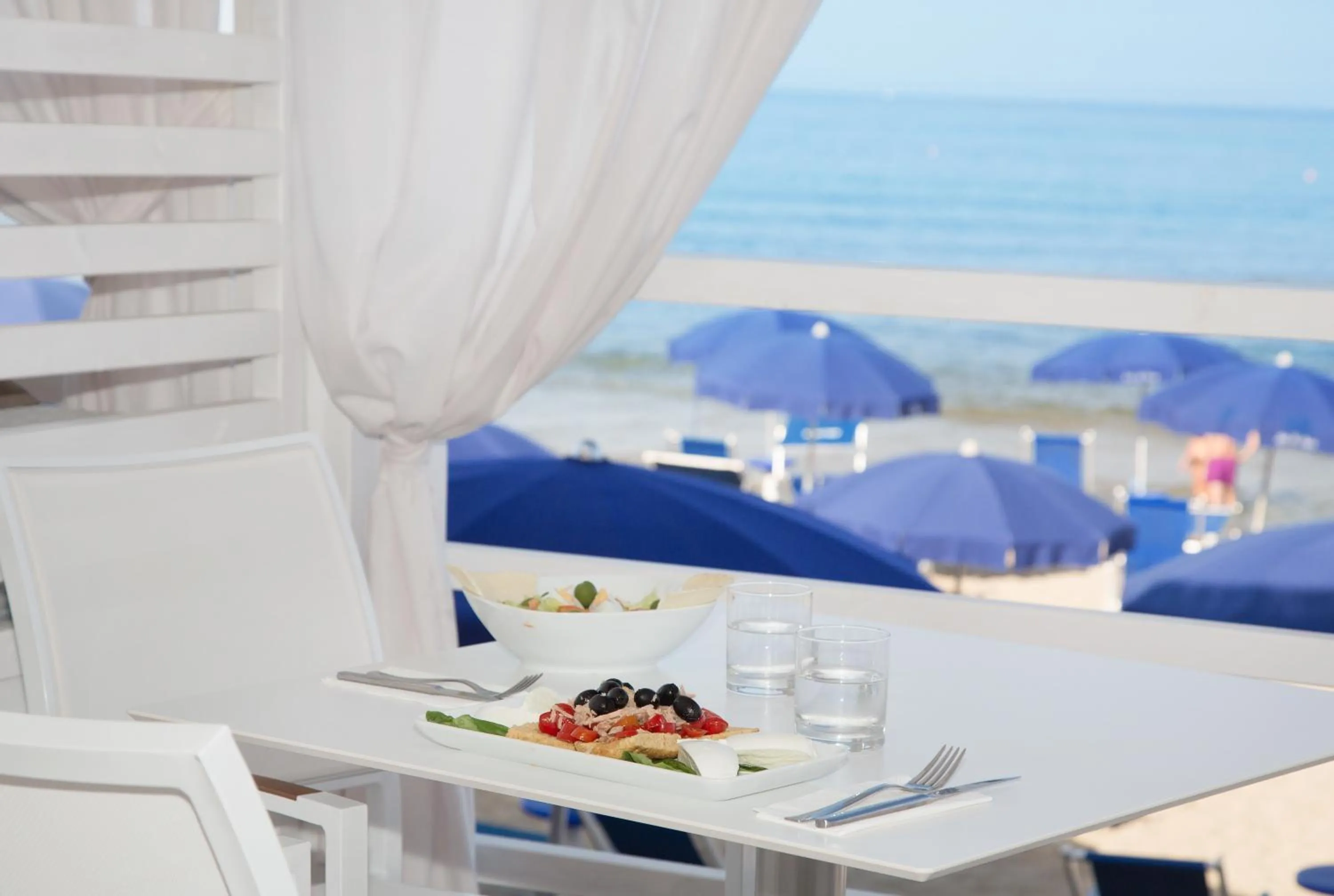 Day in La Pineta Hotel Beach & Spa