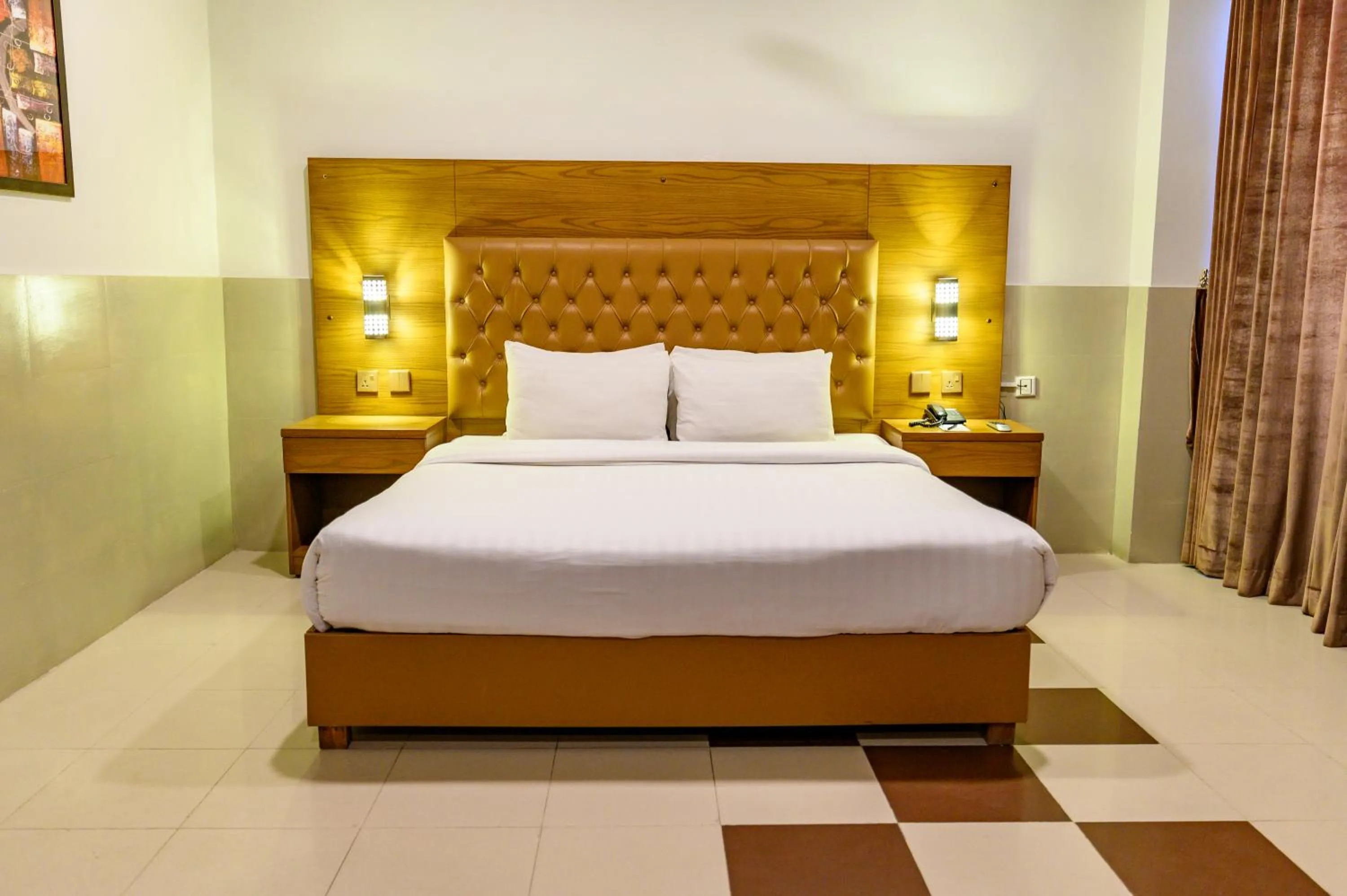 Bed in Hotel One Mall Road Murree